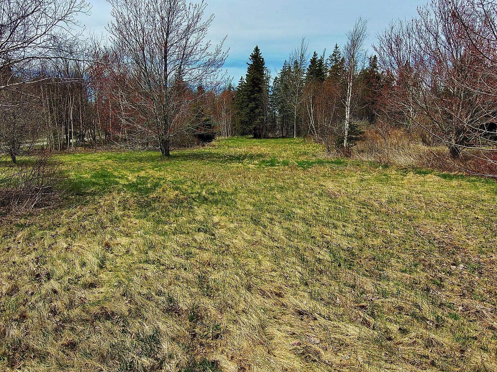 $125,000.00: Broad Cove Marsh Road, Broad Cove Chapel