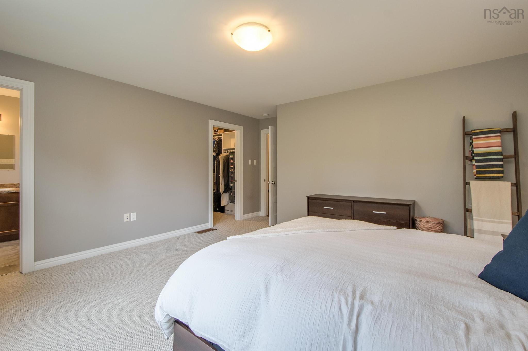 $539,900.00: 30 Avebury Court, Middle Sackville