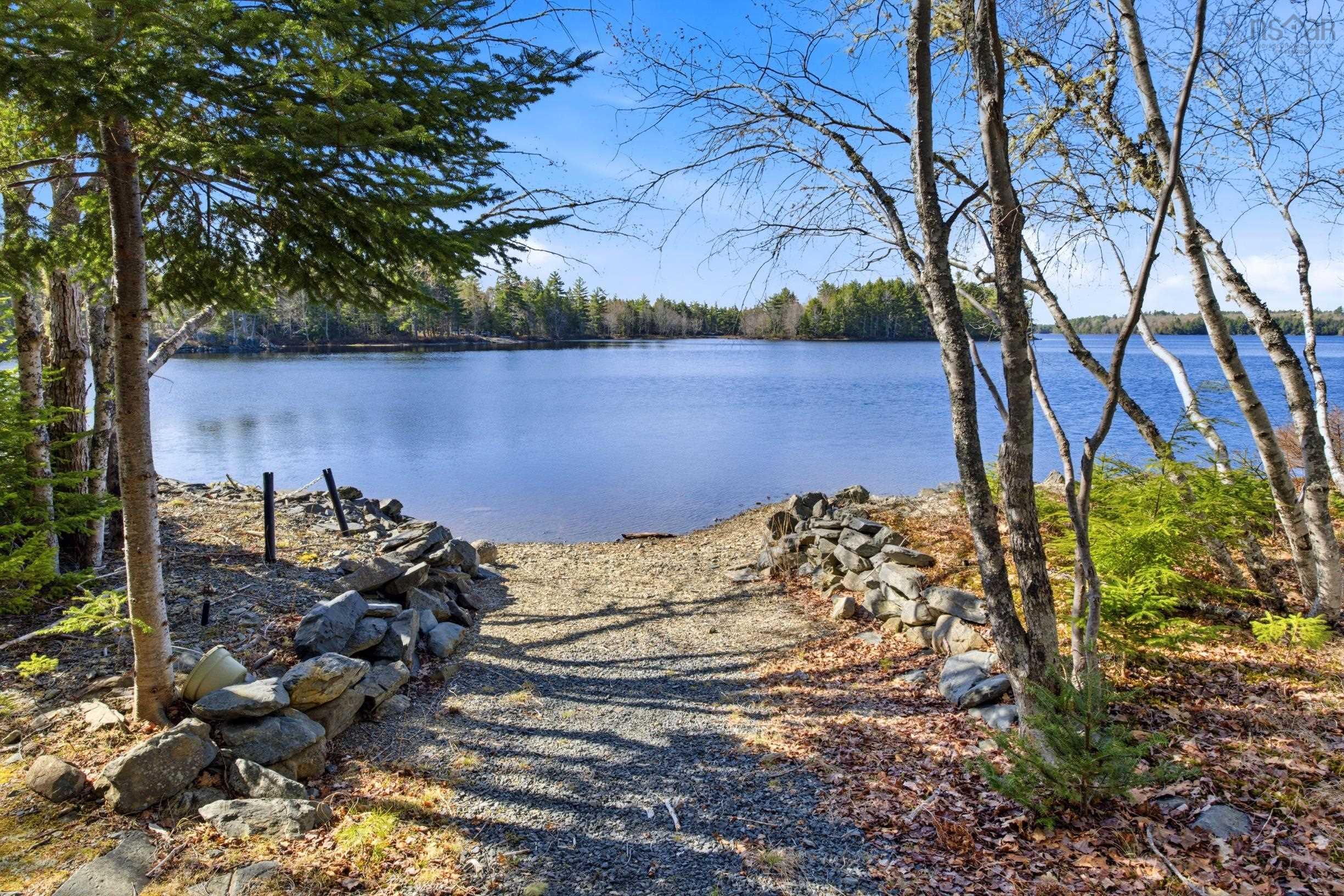 $324,900.00: 222 Dean Lake Road, Westfield