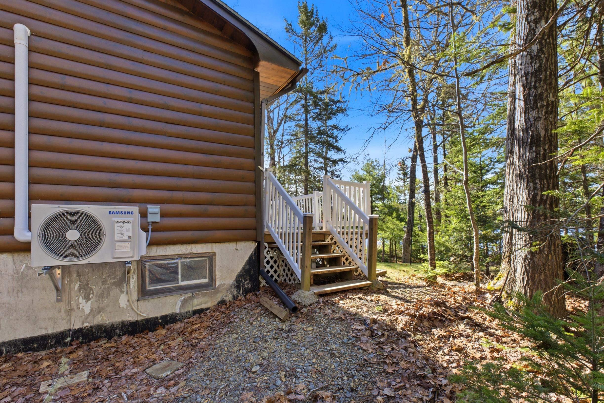 $324,900.00: 222 Dean Lake Road, Westfield