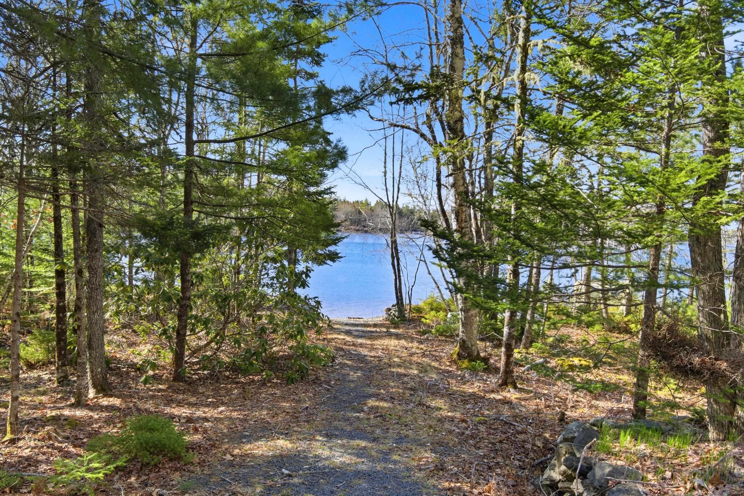$324,900.00: 222 Dean Lake Road, Westfield