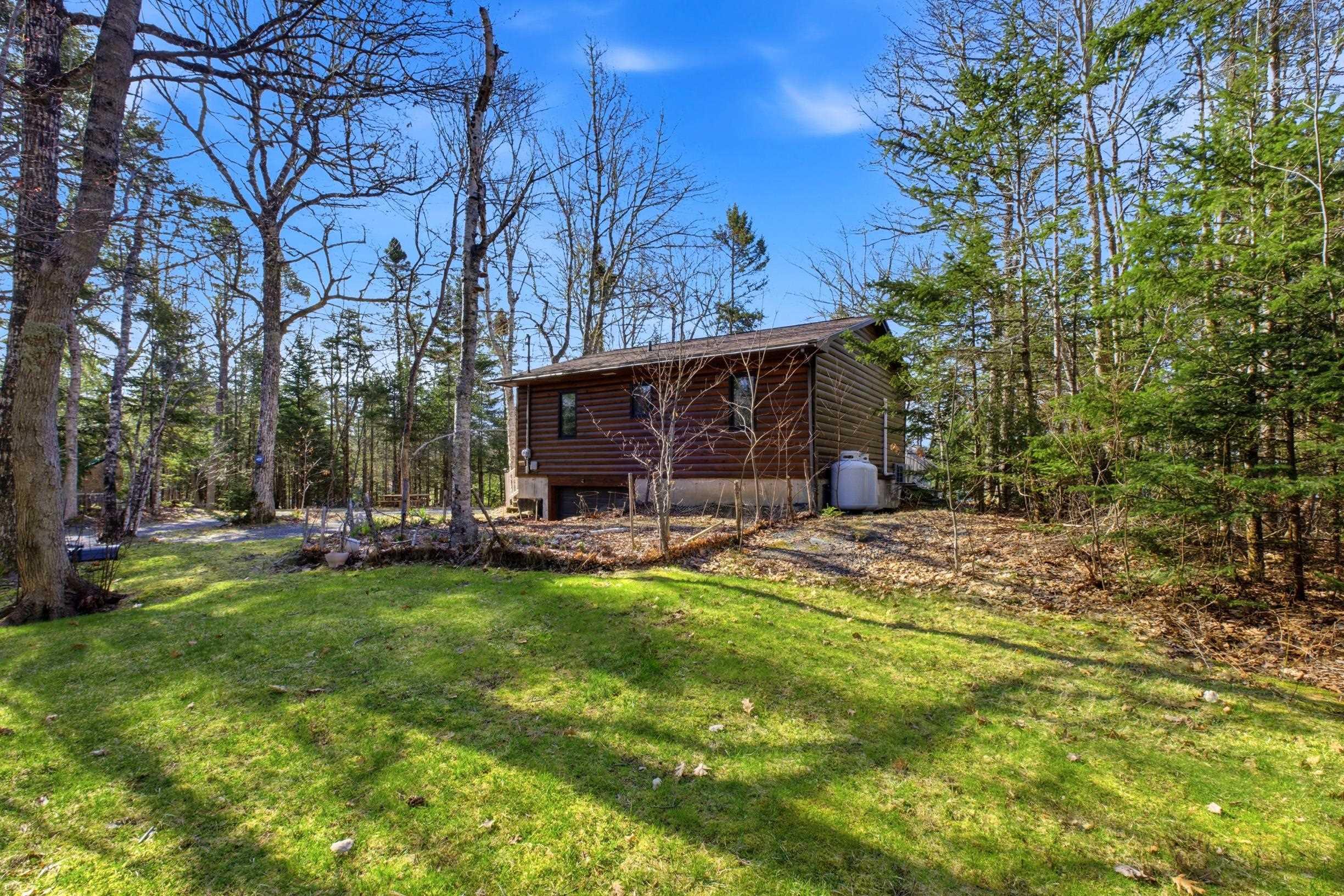 $324,900.00: 222 Dean Lake Road, Westfield