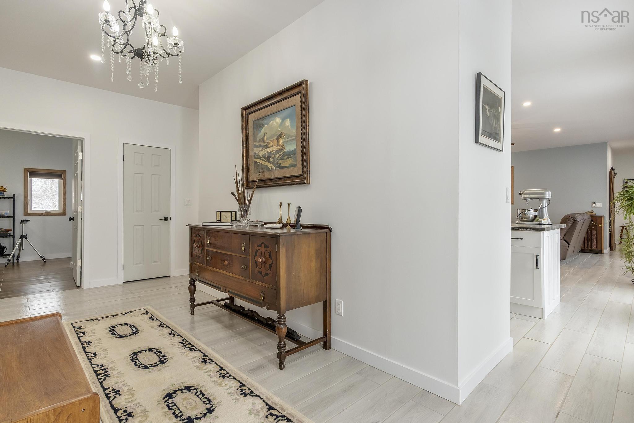 $799,000.00: 237 Inglisville Road, West Inglisville