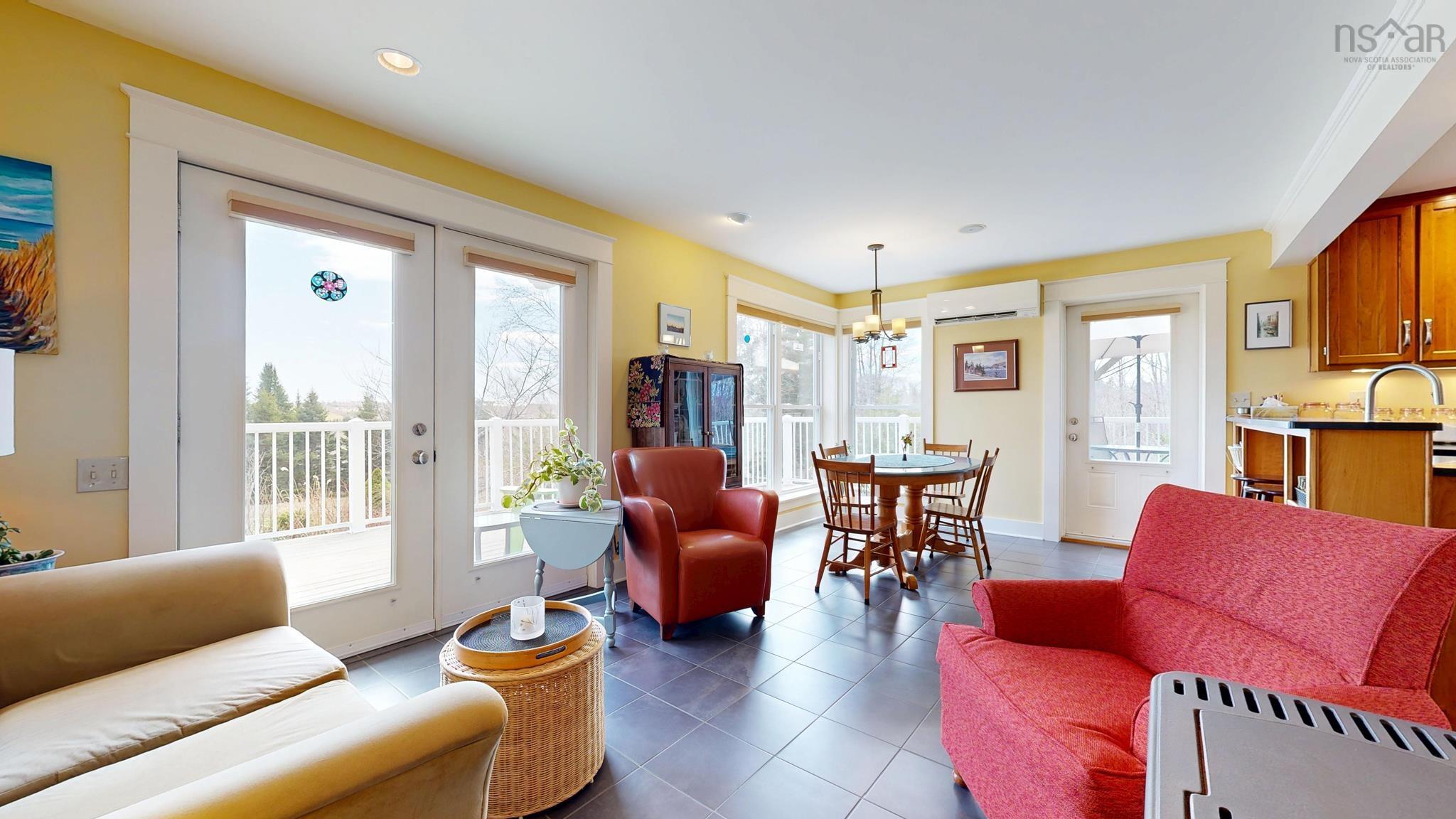 $849,900.00: 11 Second Peninsula Road, Deans Corner