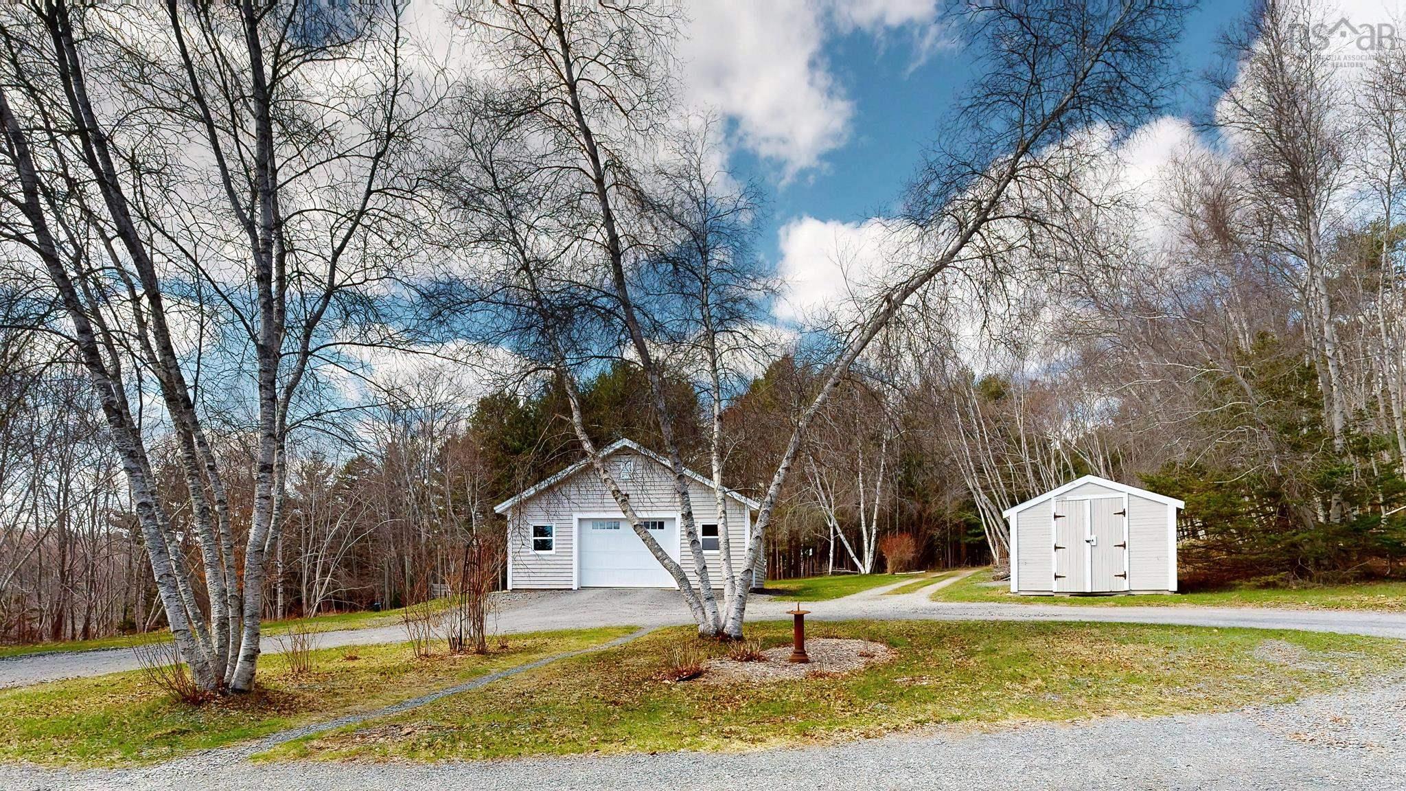 $849,900.00: 11 Second Peninsula Road, Deans Corner