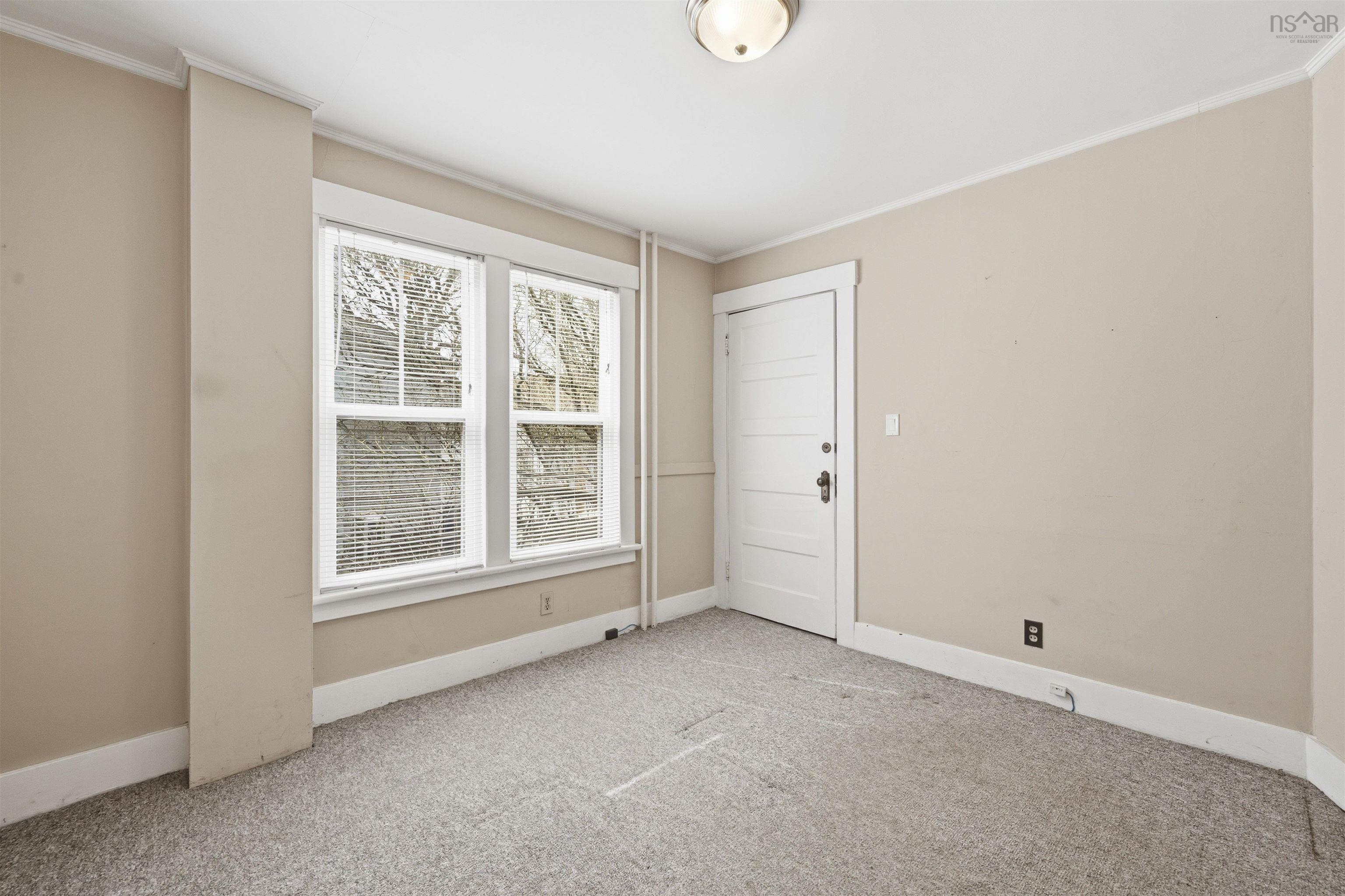 $799,900.00: 271 A&B Portland Street, Dartmouth