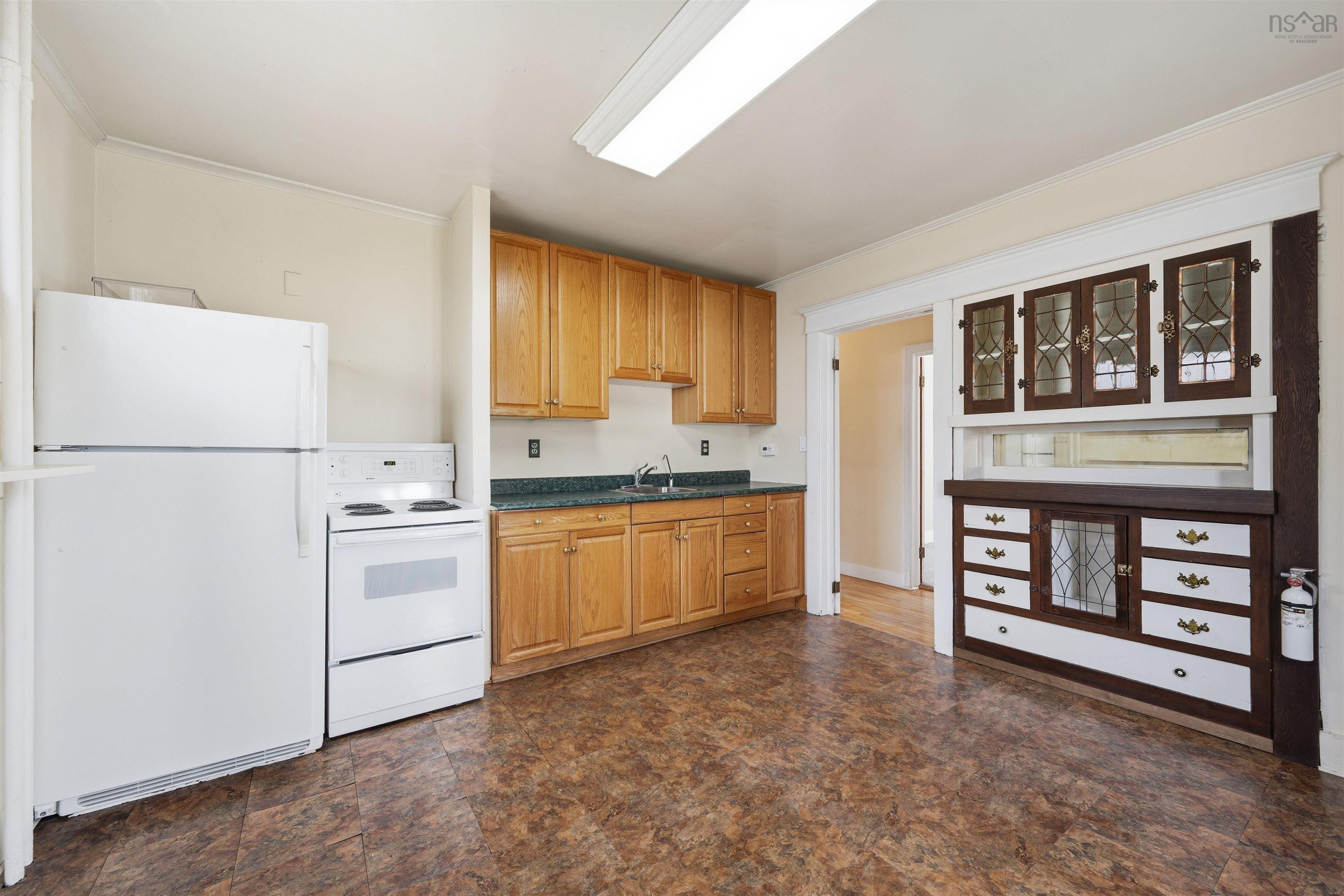 $799,900.00: 271 A&B Portland Street, Dartmouth