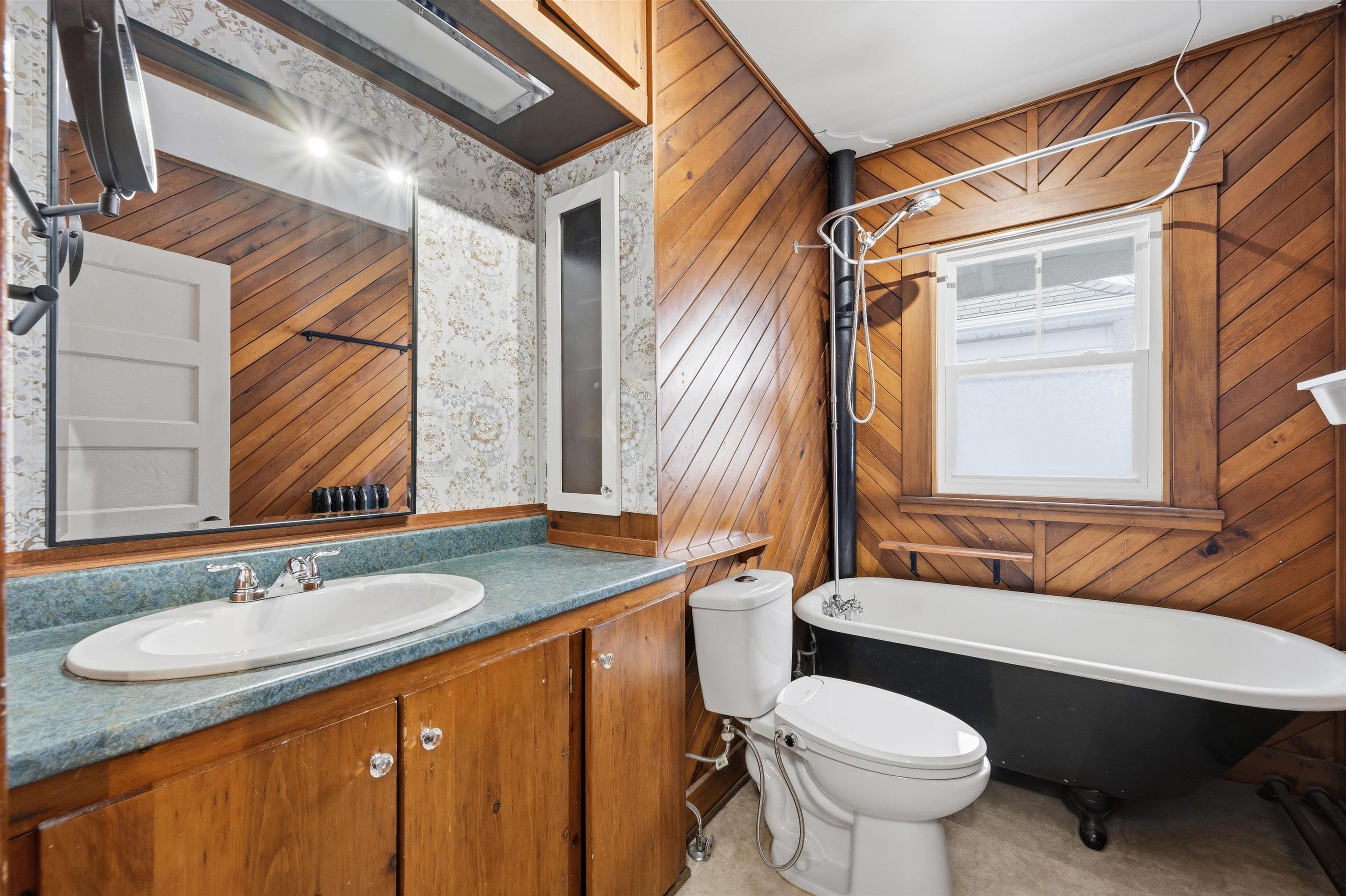 $799,900.00: 271 A&B Portland Street, Dartmouth