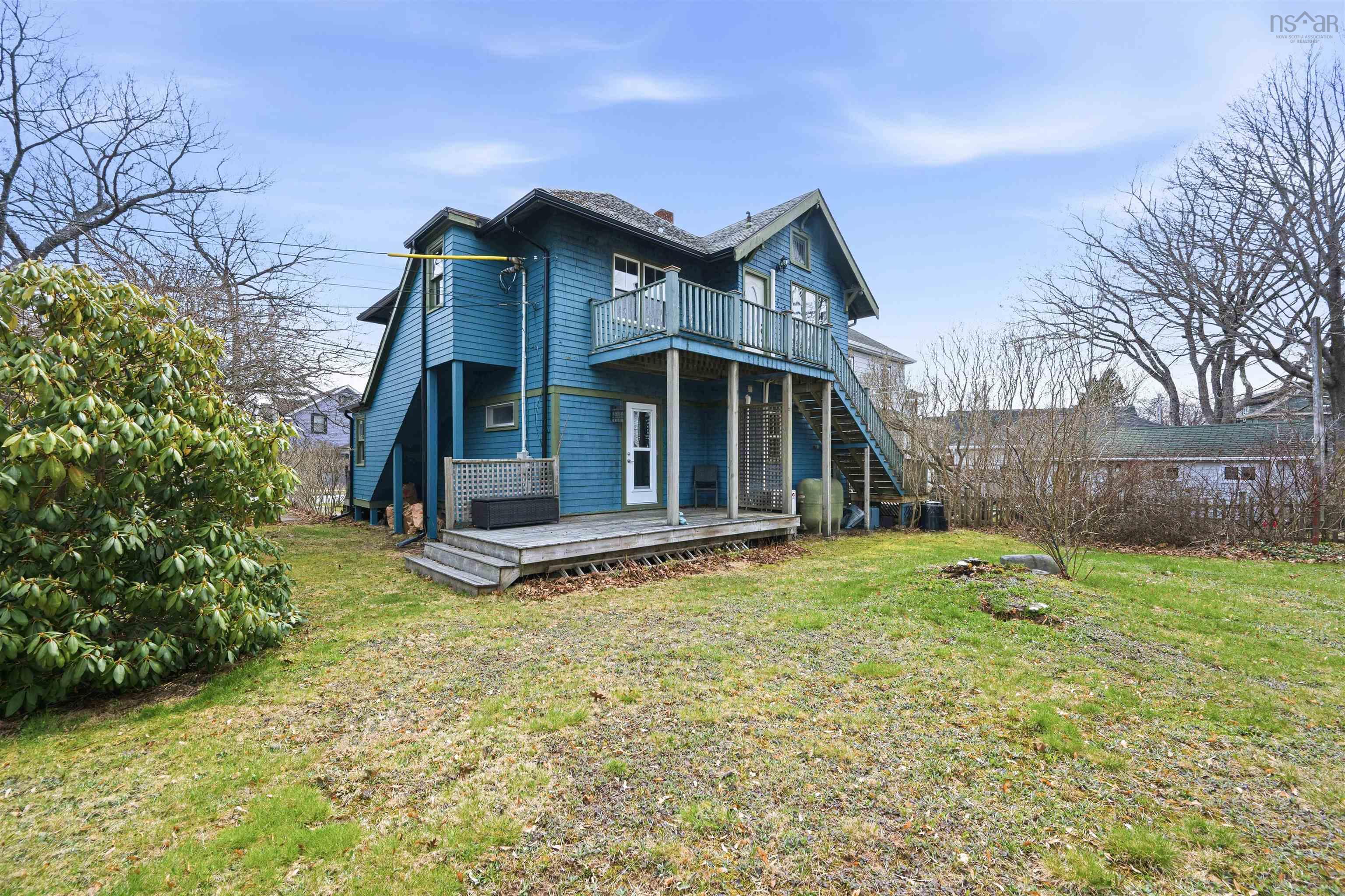 $799,900.00: 271 A&B Portland Street, Dartmouth