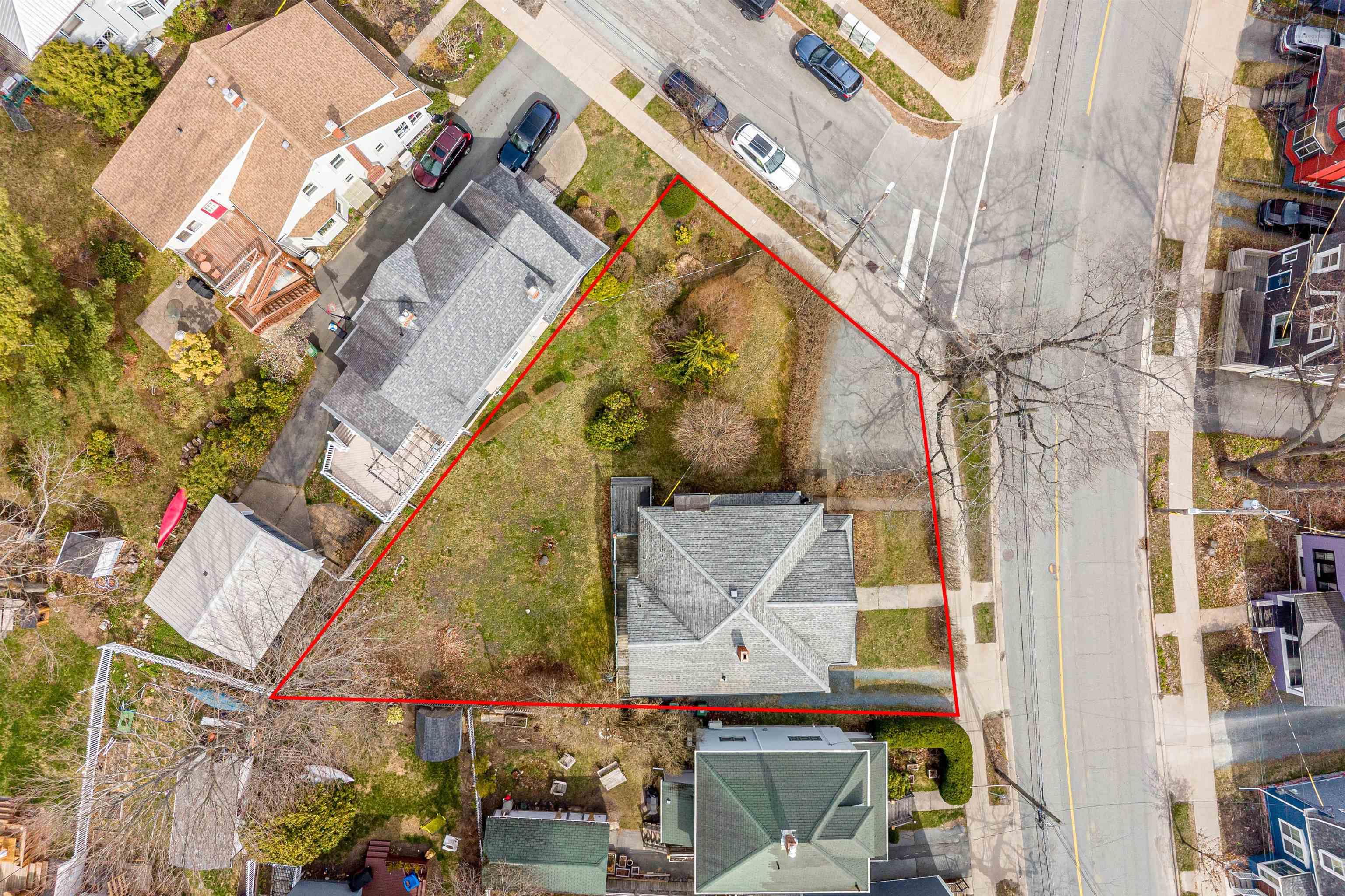 $799,900.00: 271 A&B Portland Street, Dartmouth