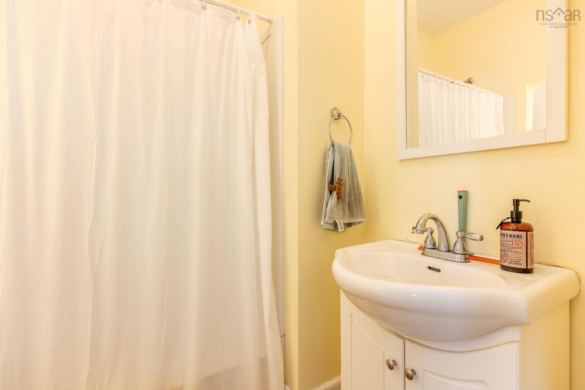 $1,590,000.00: 6090 Coburg Road, Halifax