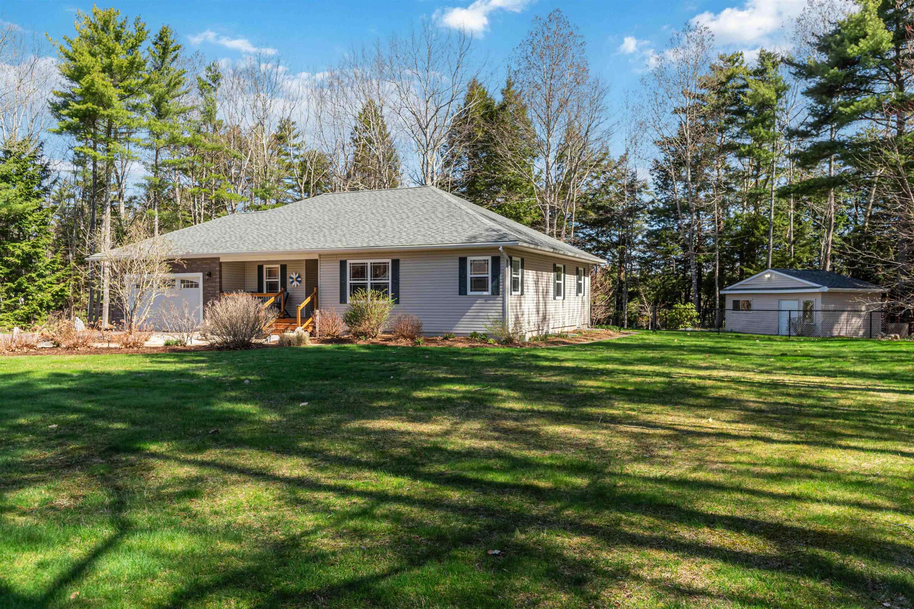 $655,000.00: 102 Dr Lewis Johnston Street, South Farmington