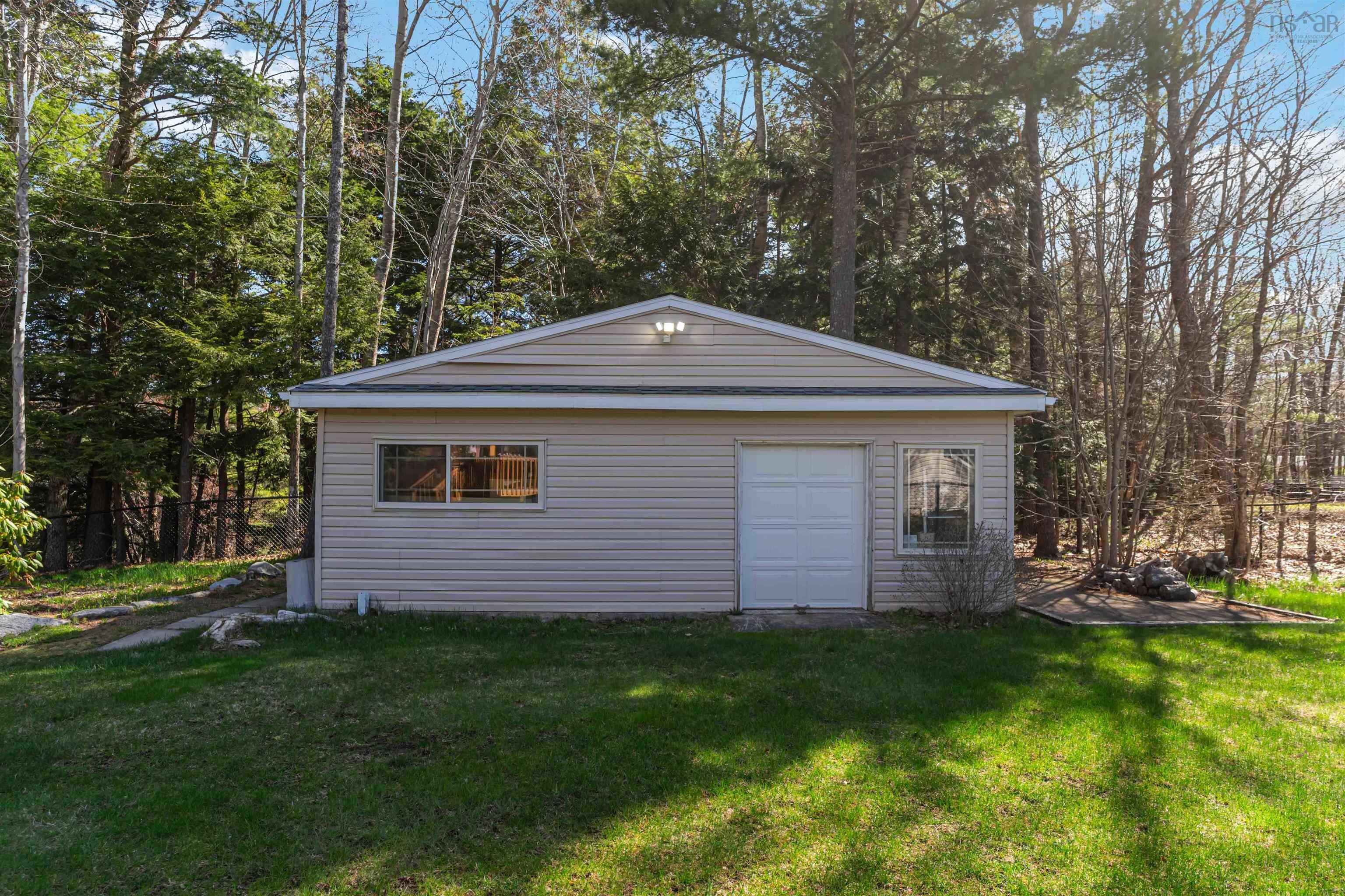 $655,000.00: 102 Dr Lewis Johnston Street, South Farmington