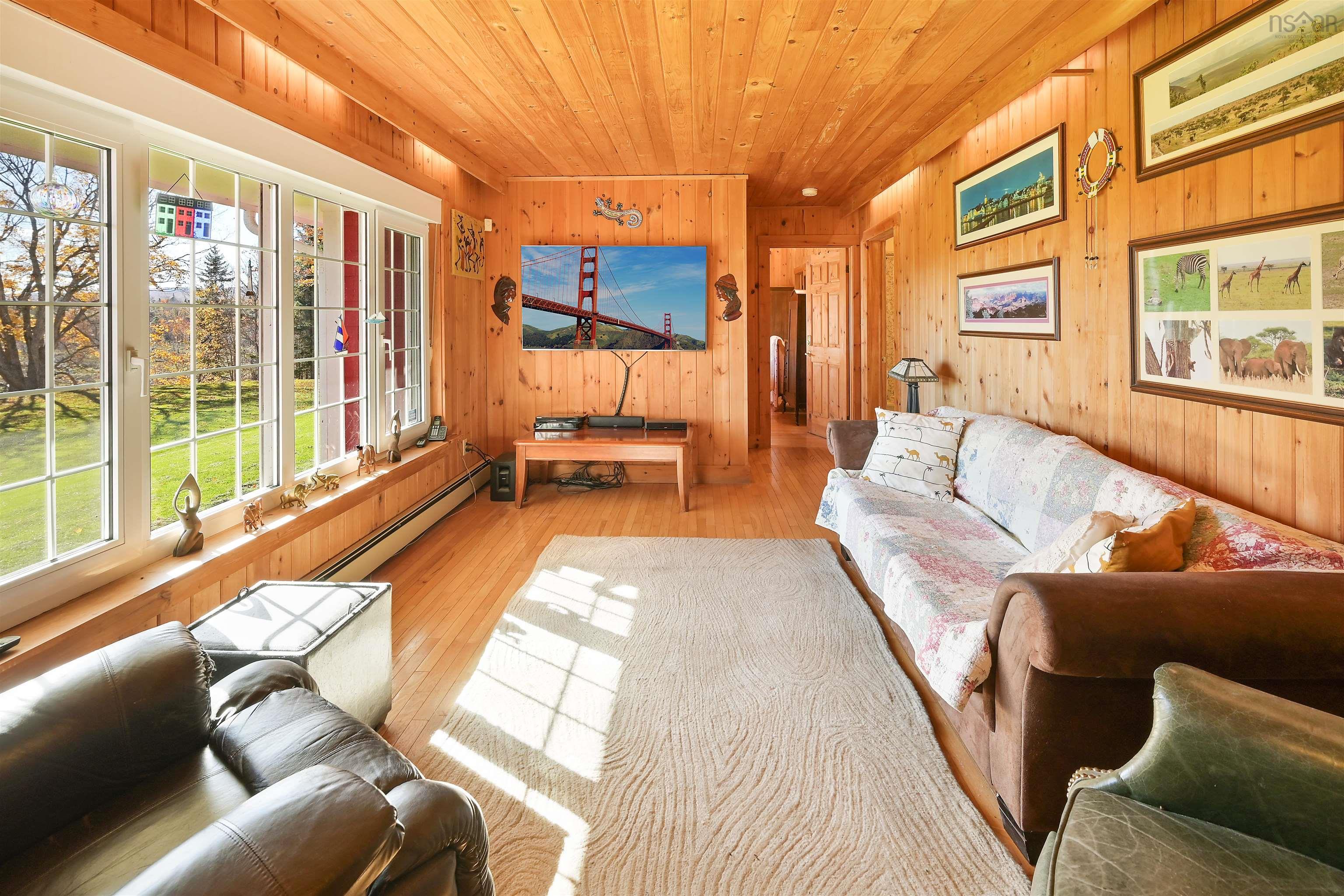 $899,900.00: 2639 Cabot Trail, Middle River
