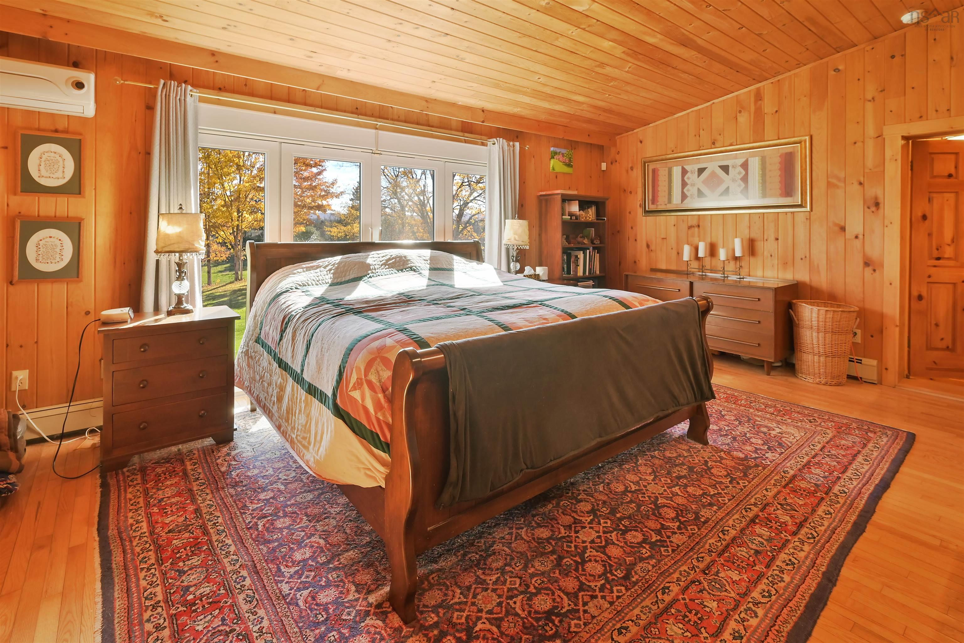 $899,900.00: 2639 Cabot Trail, Middle River