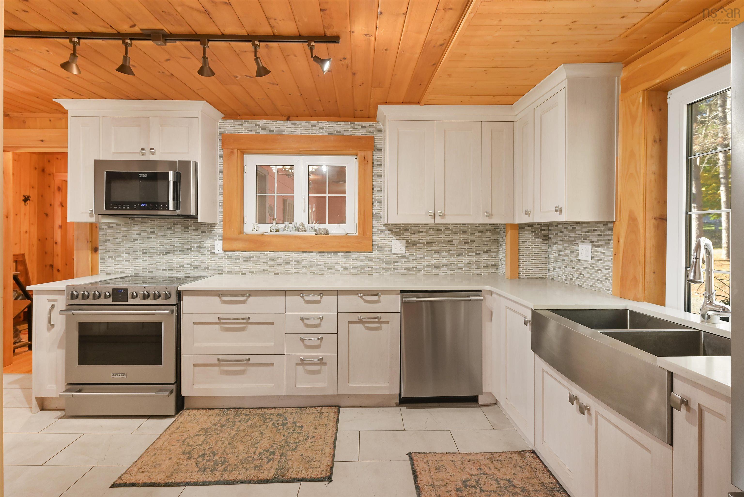 $899,900.00: 2639 Cabot Trail, Middle River