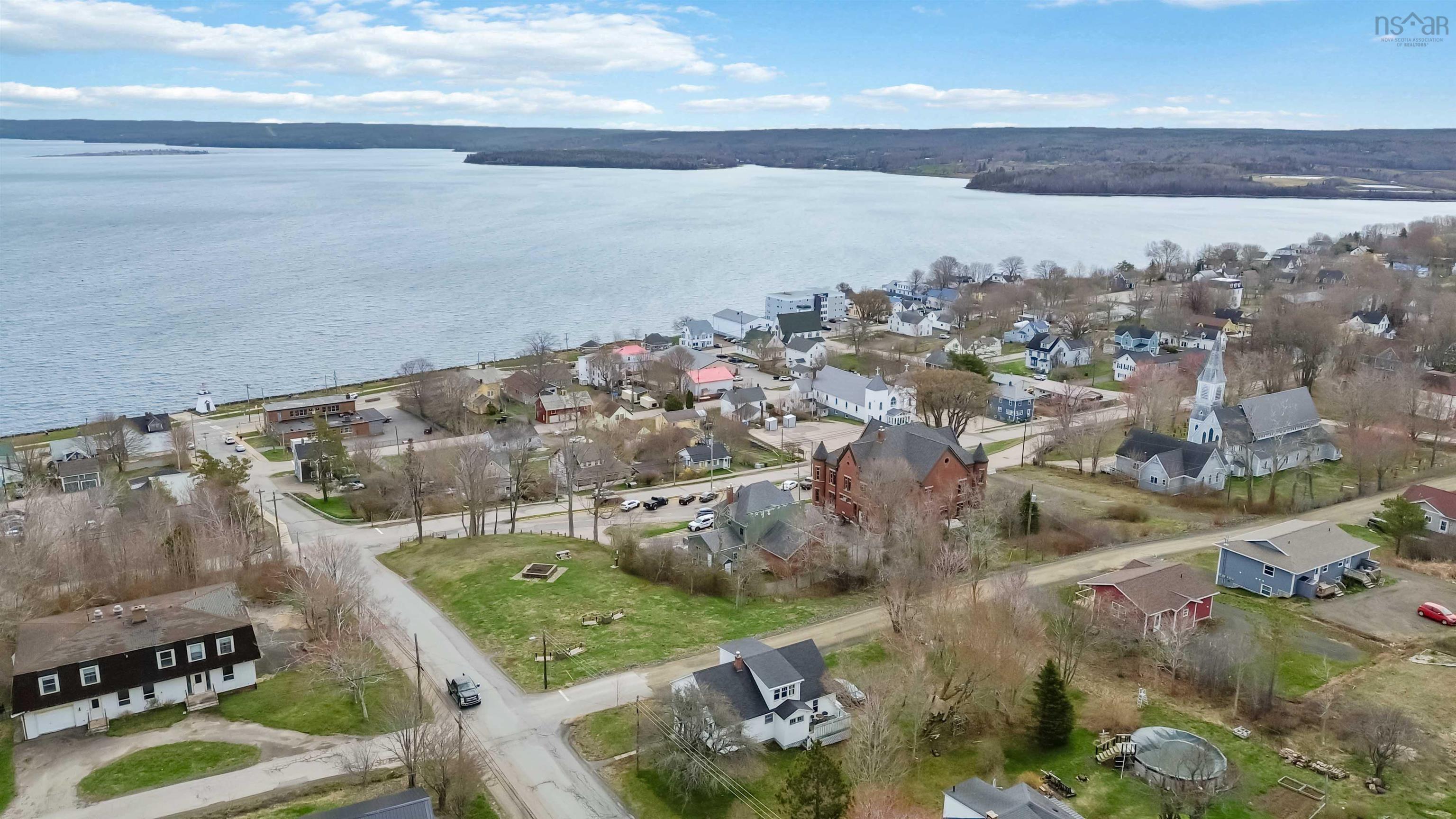 $249,000.00: 33 Church Street, Digby
