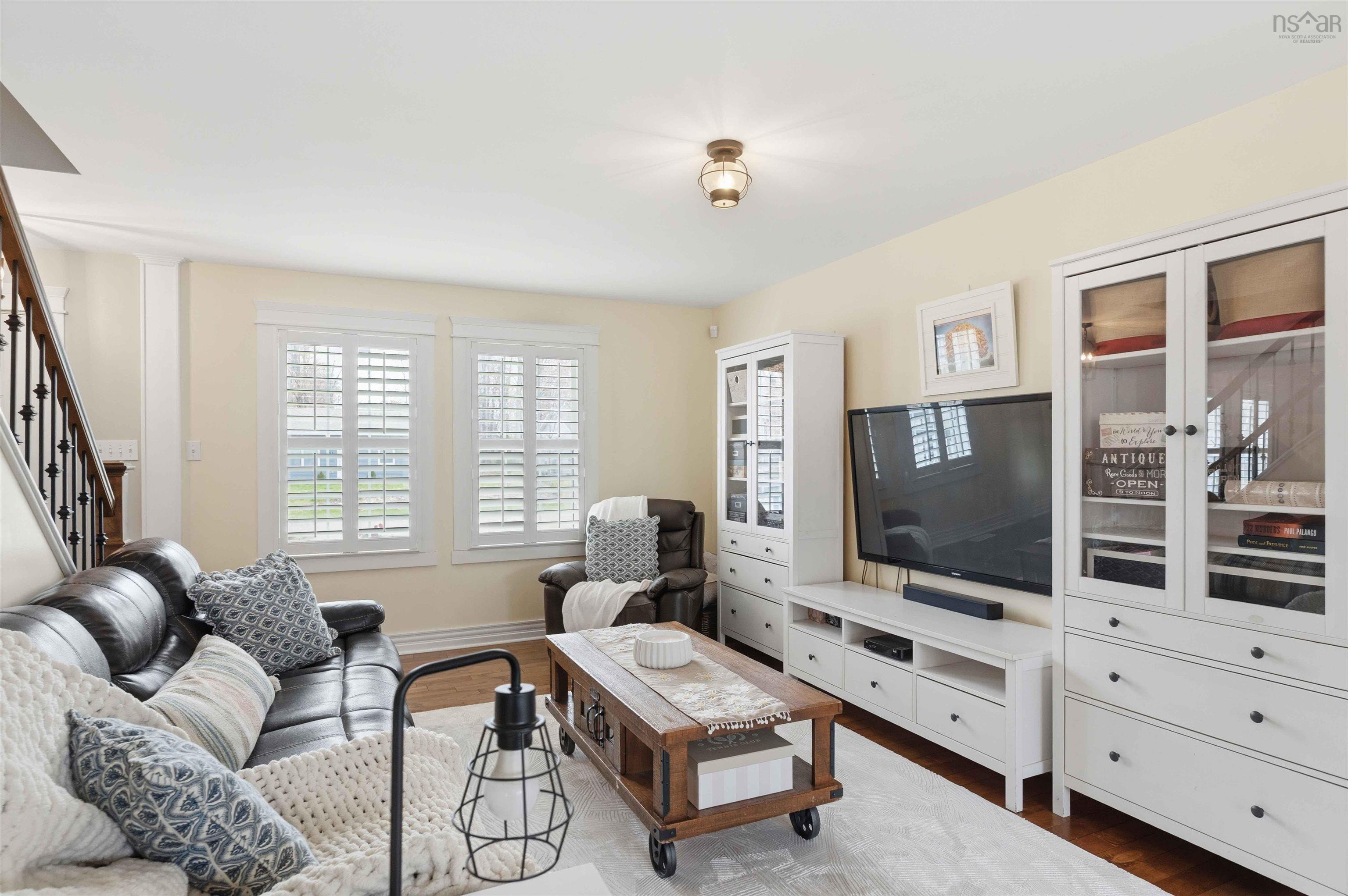 $685,000.00: 10 Macintosh Street, Berwick