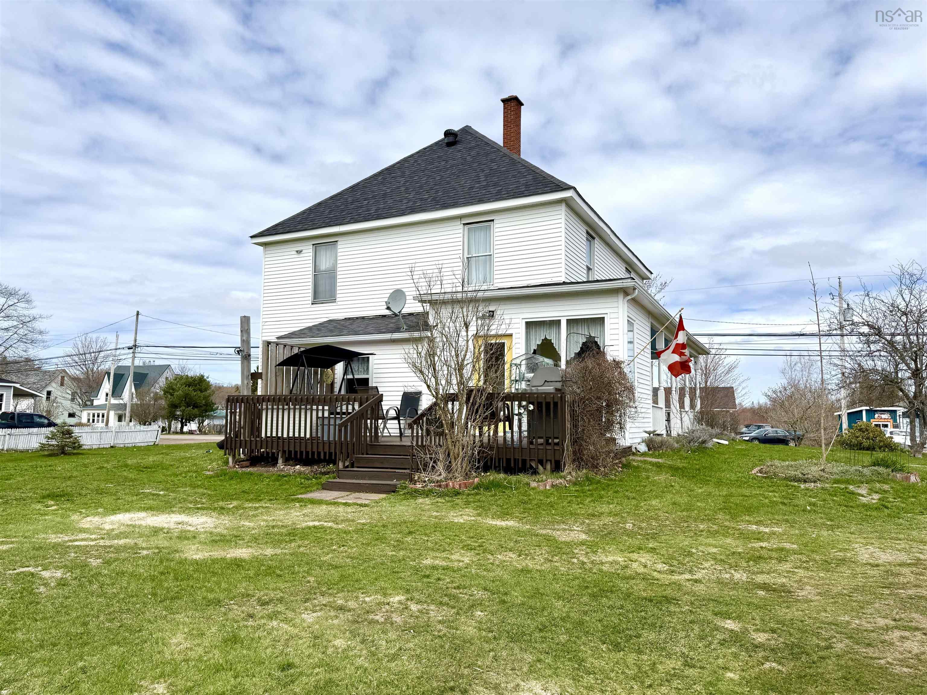 $279,900.00: 1684 242 Highway, River Hebert