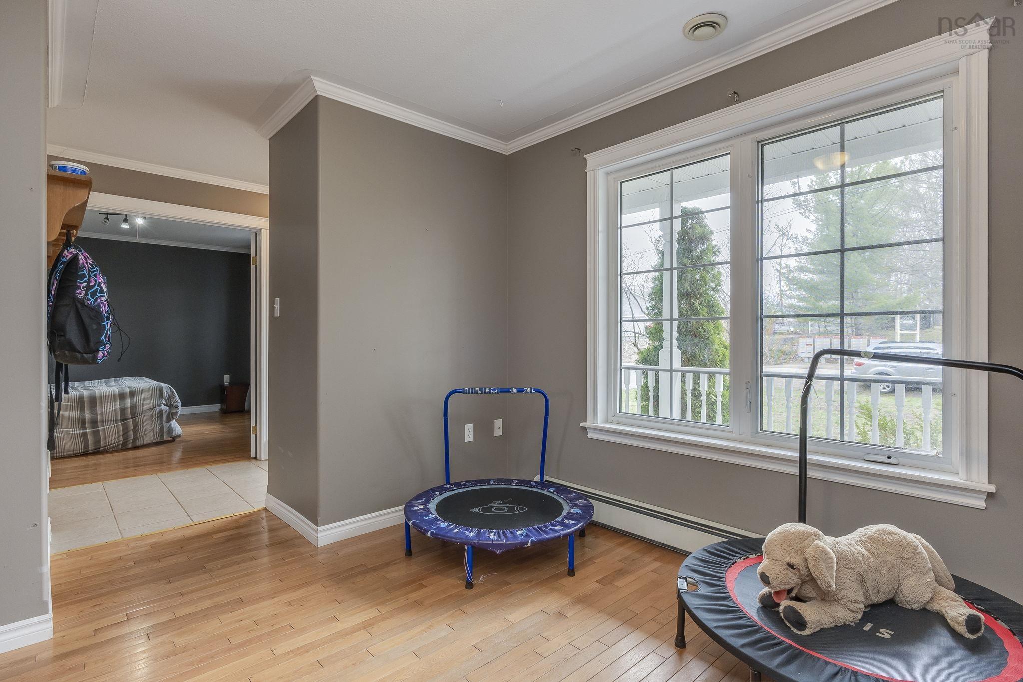 $519,900.00: 1835 Acadia Drive, Kingston
