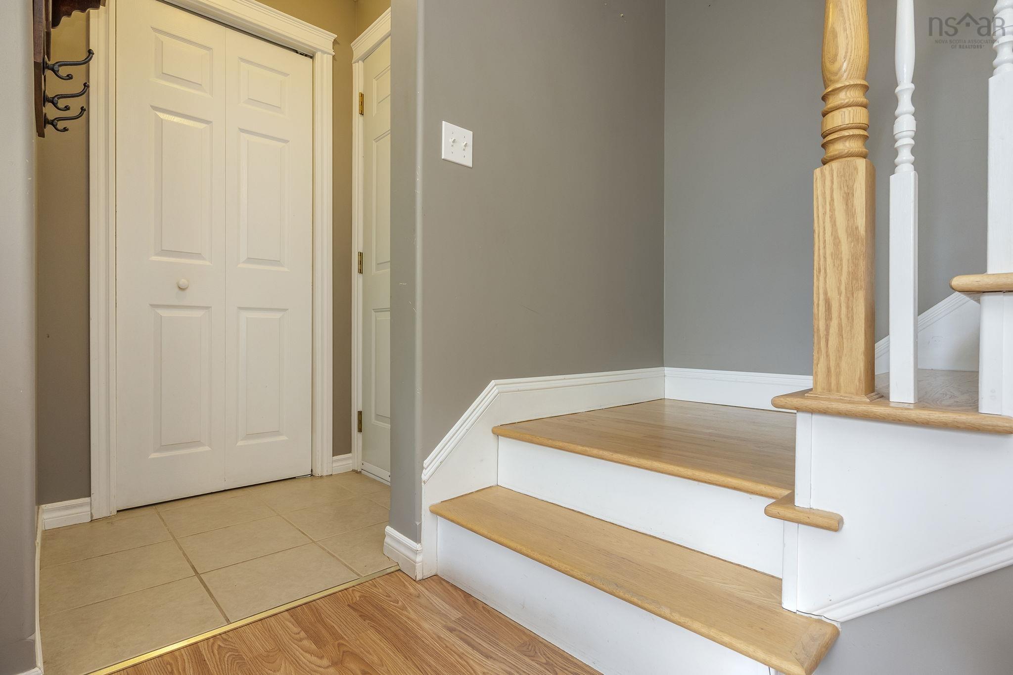 $519,900.00: 1835 Acadia Drive, Kingston