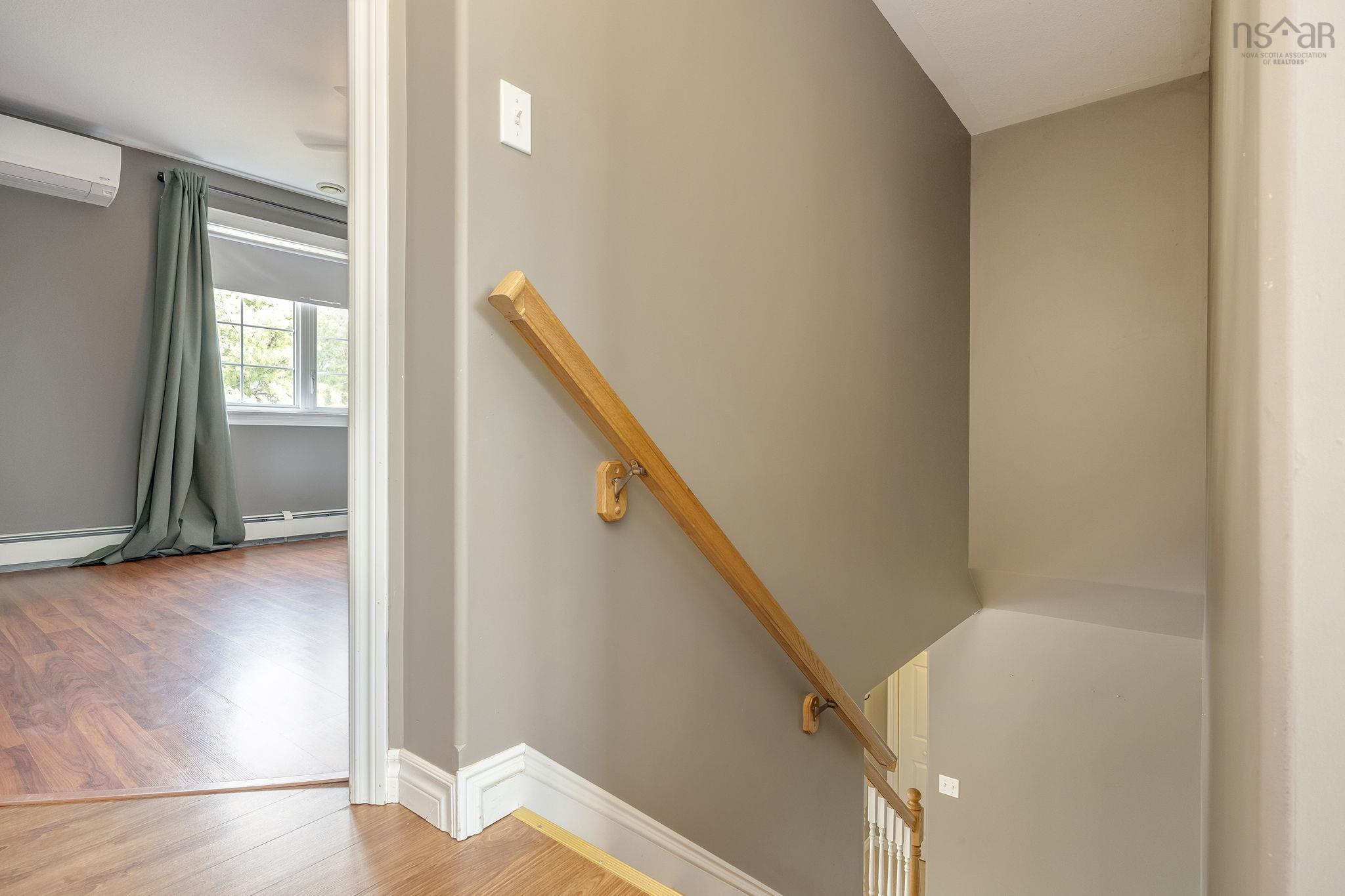 $519,900.00: 1835 Acadia Drive, Kingston