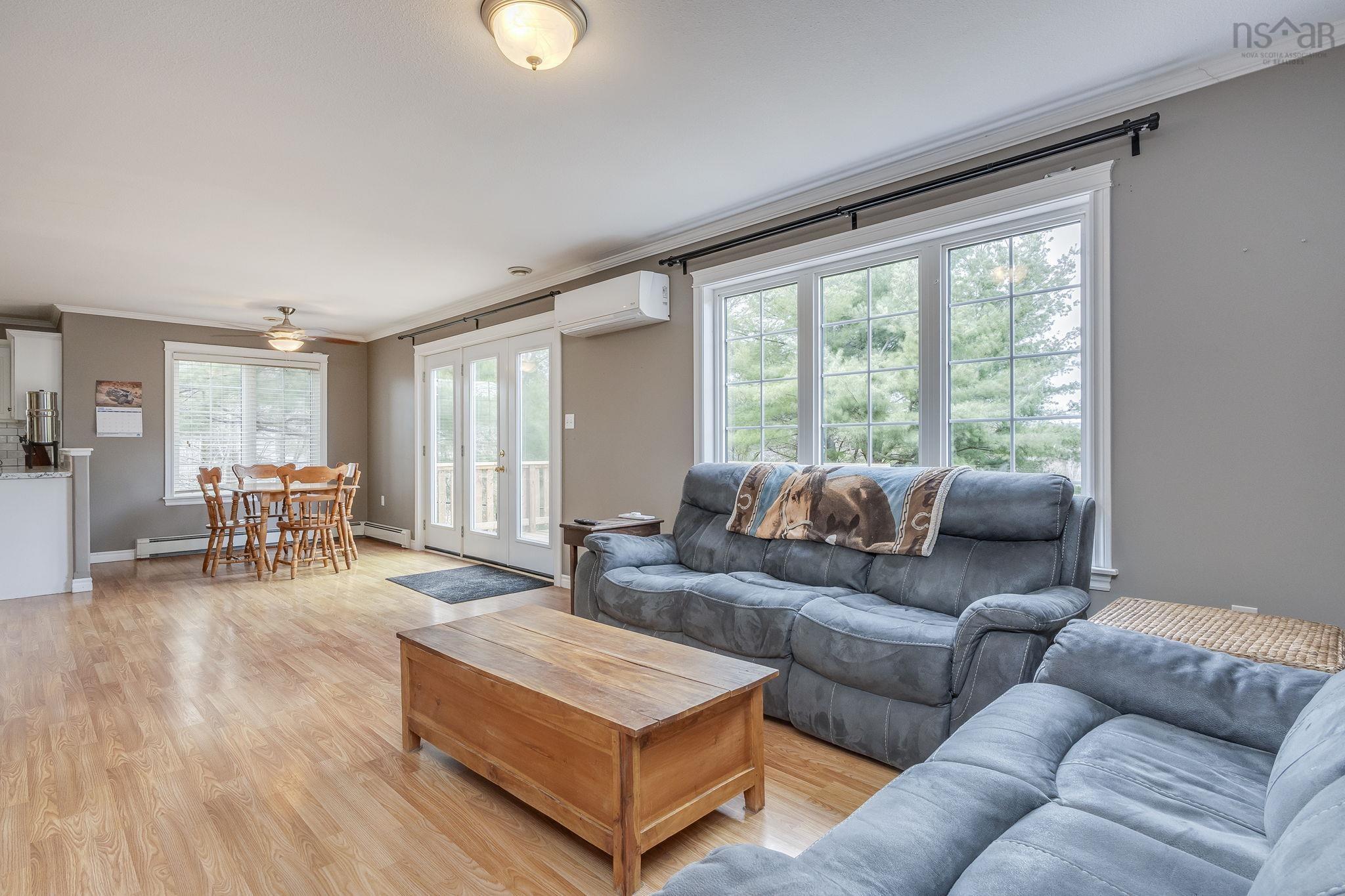 $519,900.00: 1835 Acadia Drive, Kingston