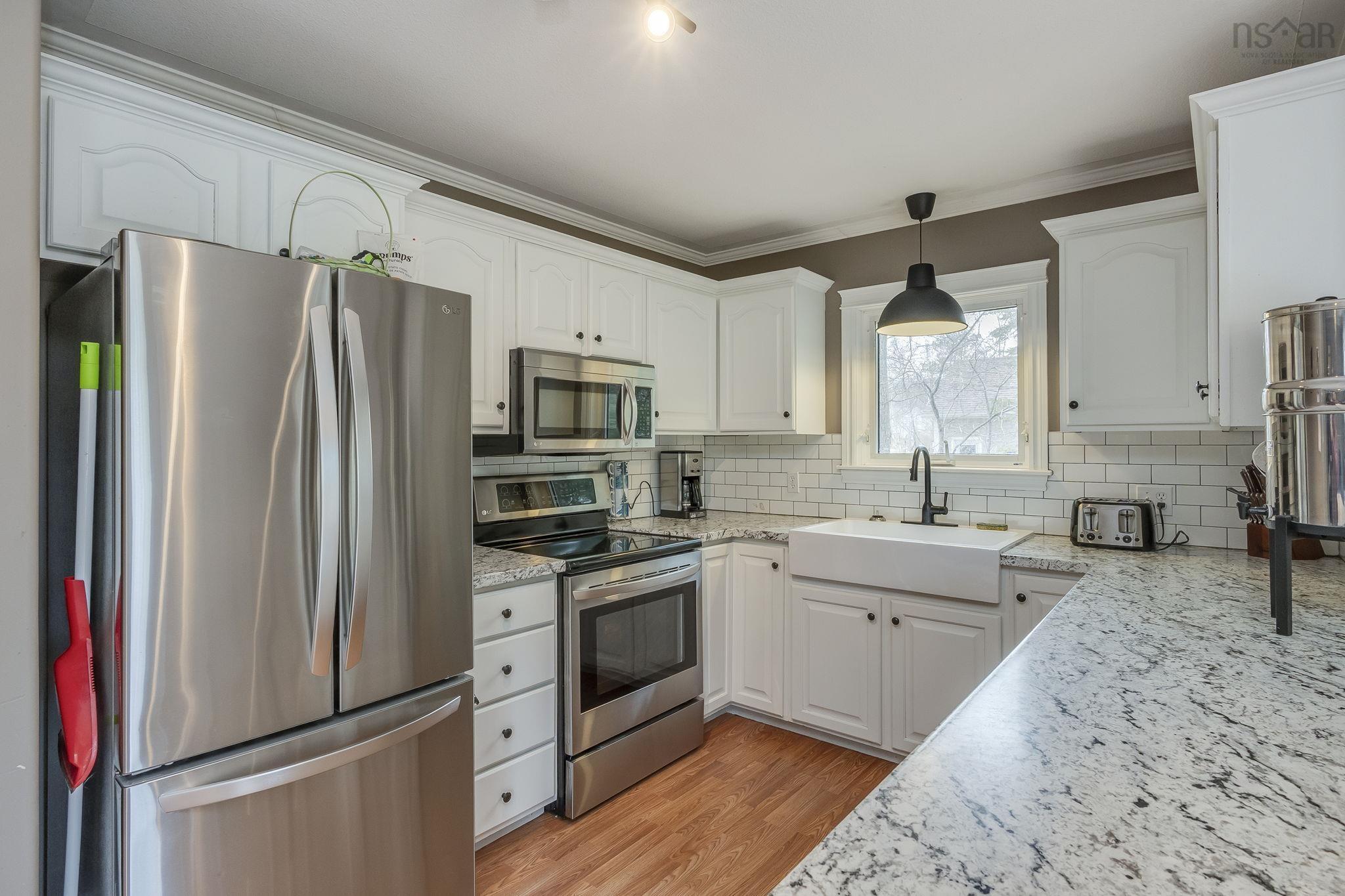 $519,900.00: 1835 Acadia Drive, Kingston