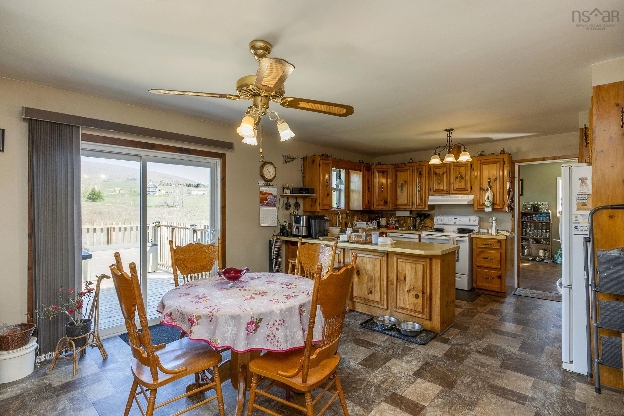 $430,000.00: 427 Brooklyn Rd, Brooklyn