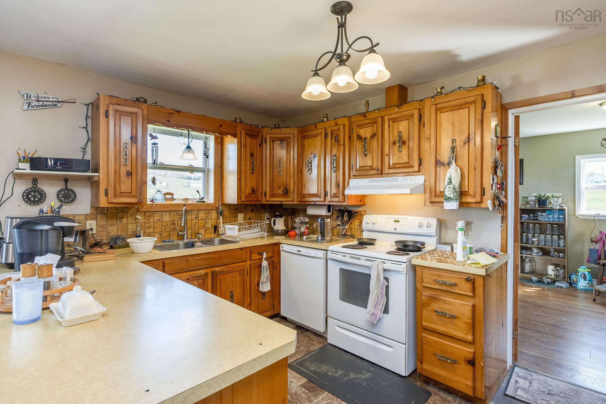 $430,000.00: 427 Brooklyn Rd, Brooklyn
