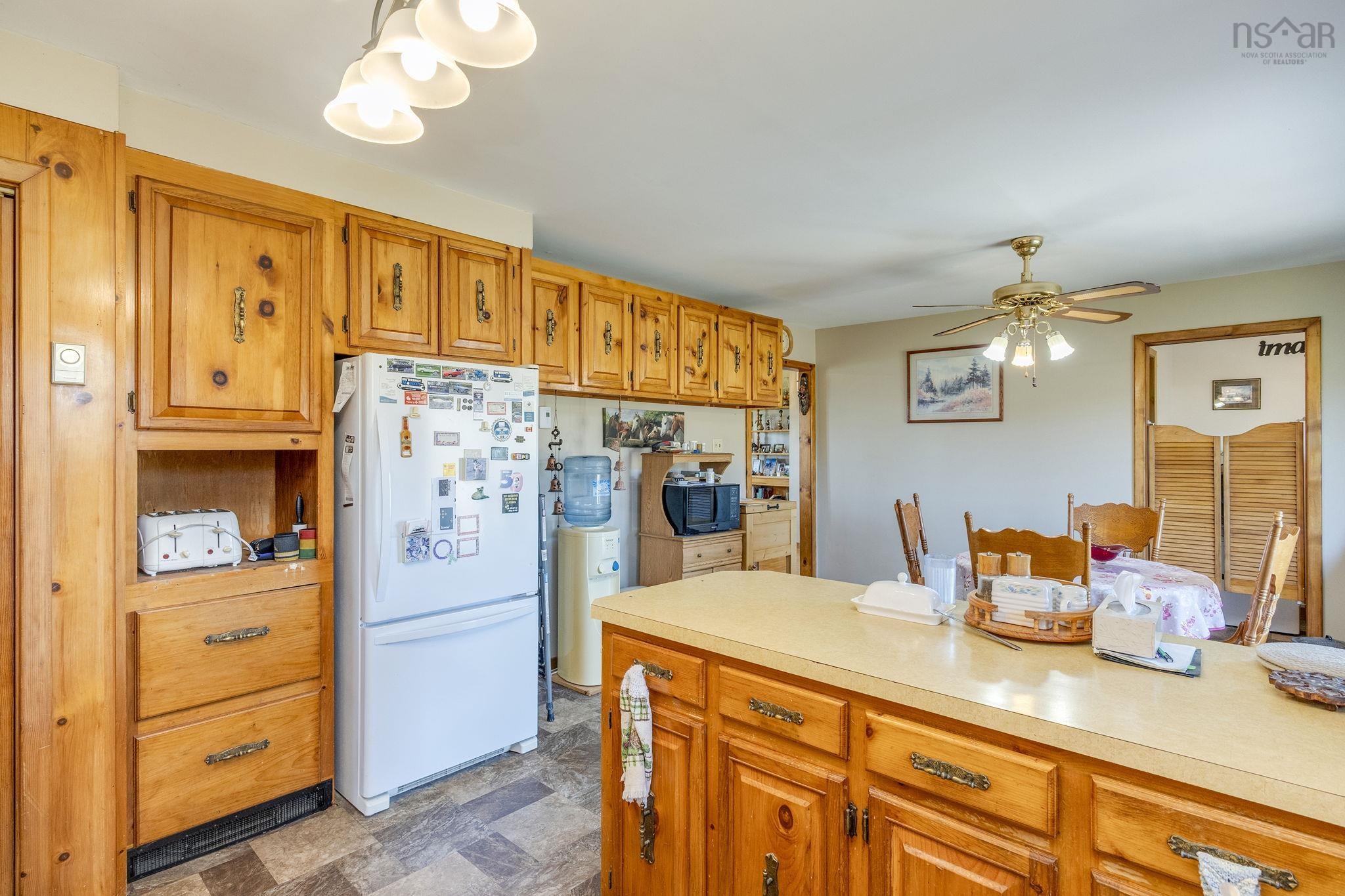 $430,000.00: 427 Brooklyn Rd, Brooklyn