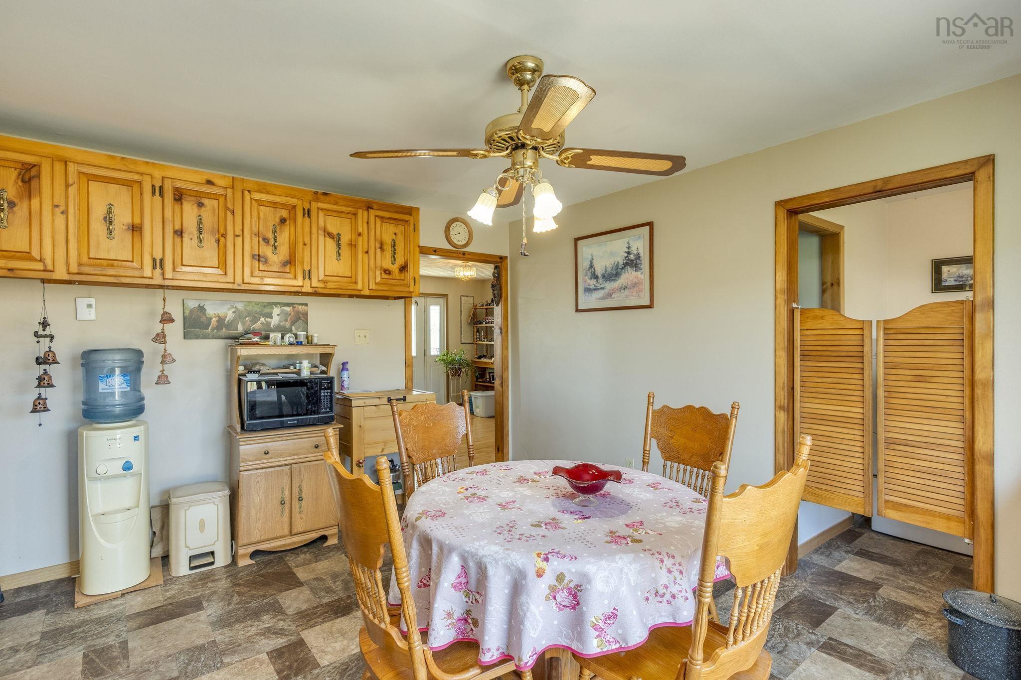 $430,000.00: 427 Brooklyn Rd, Brooklyn