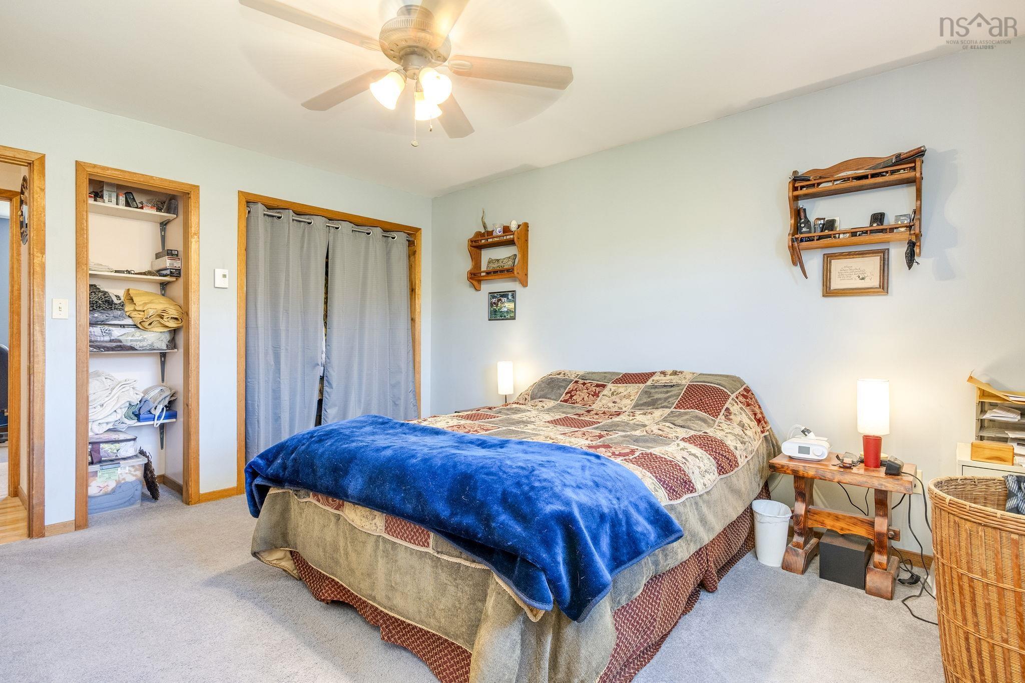 $430,000.00: 427 Brooklyn Rd, Brooklyn