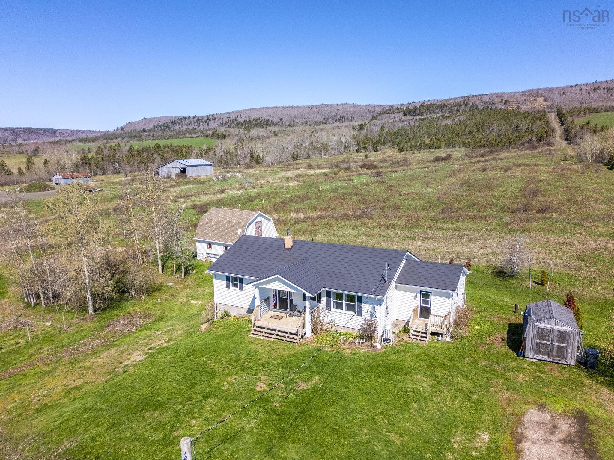 $430,000.00: 427 Brooklyn Rd, Brooklyn