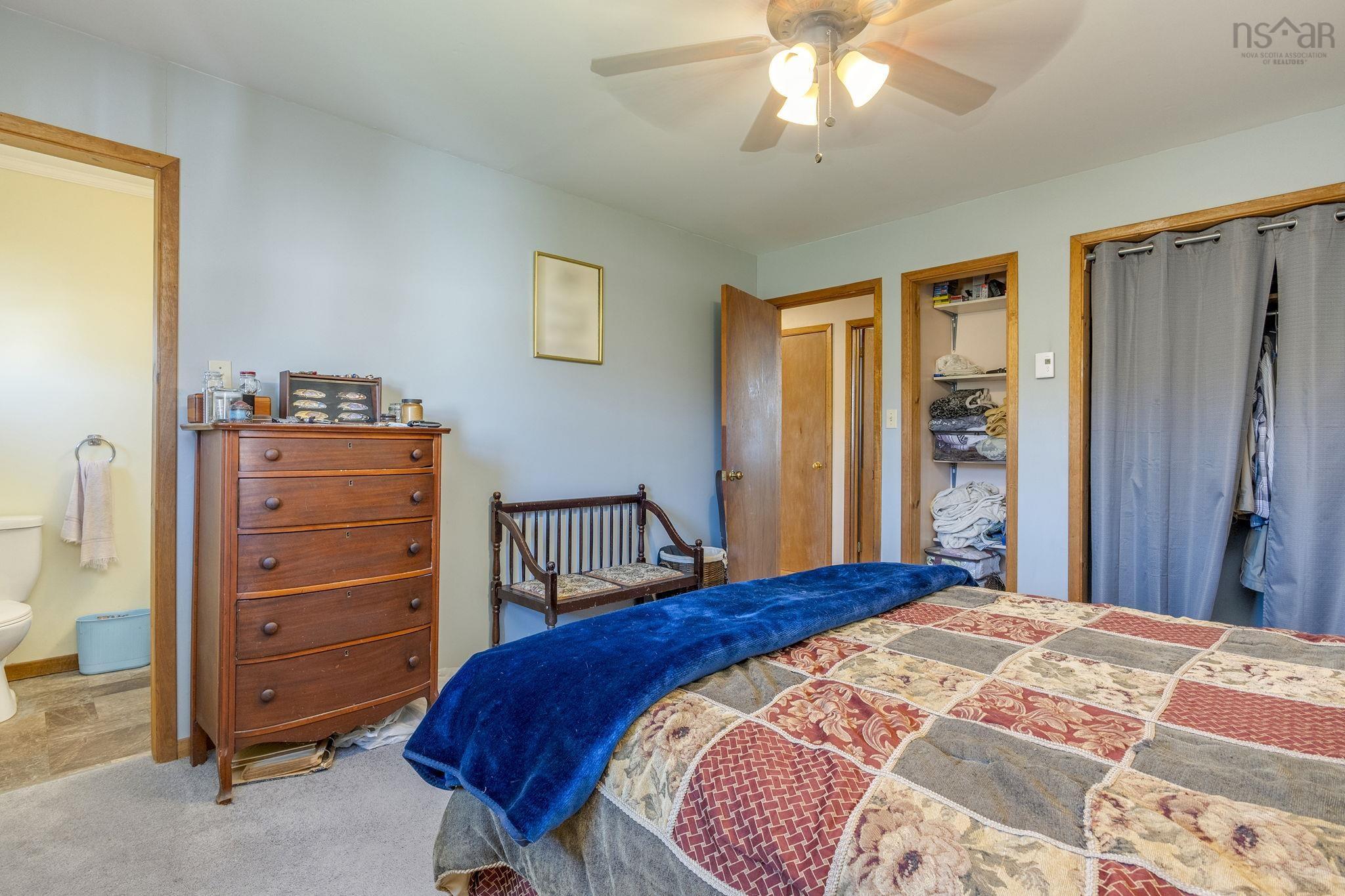 $430,000.00: 427 Brooklyn Rd, Brooklyn