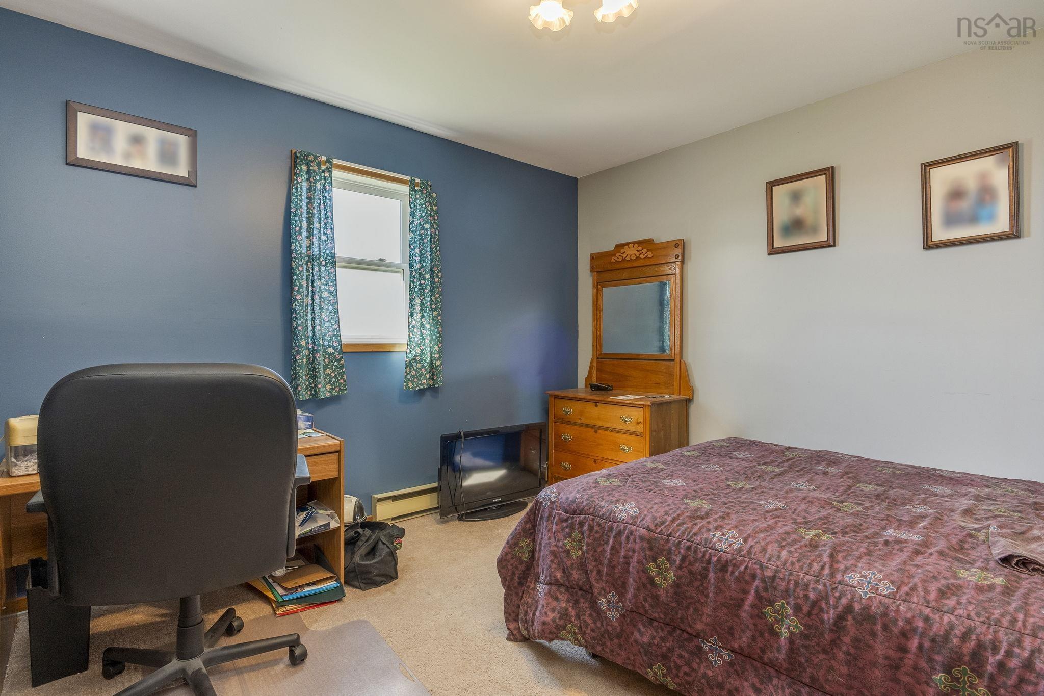 $430,000.00: 427 Brooklyn Rd, Brooklyn