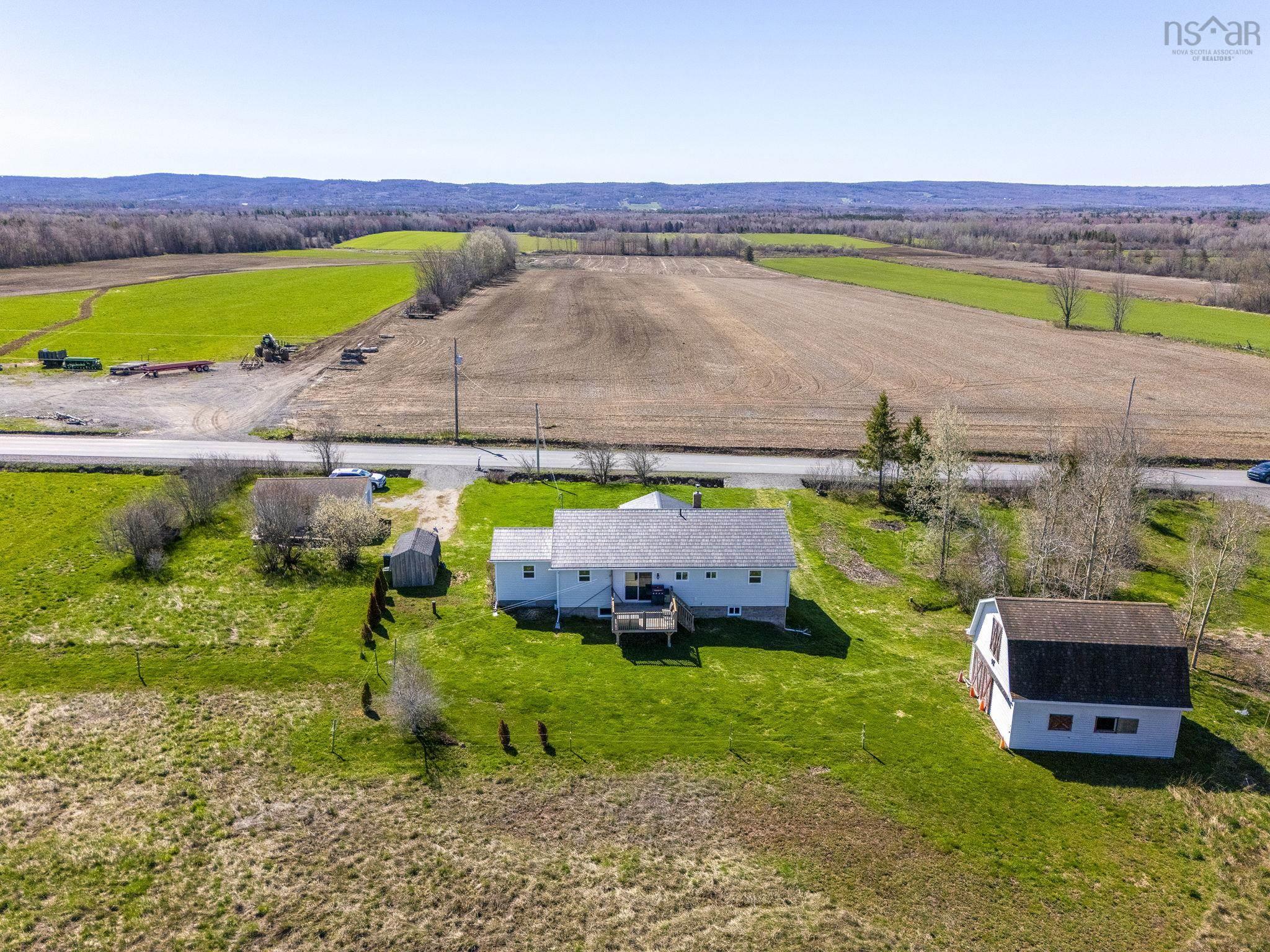 $430,000.00: 427 Brooklyn Rd, Brooklyn