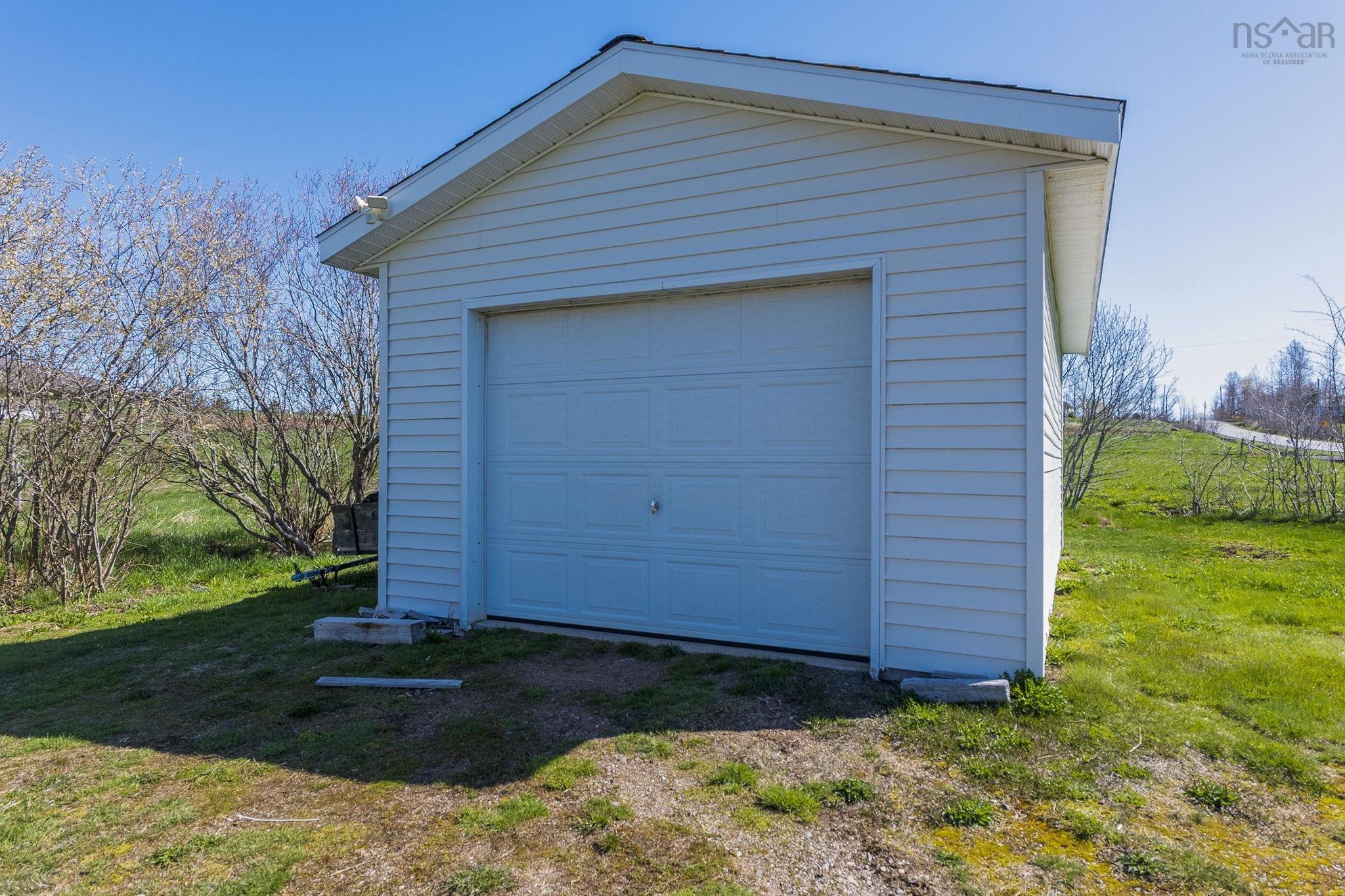 $430,000.00: 427 Brooklyn Rd, Brooklyn