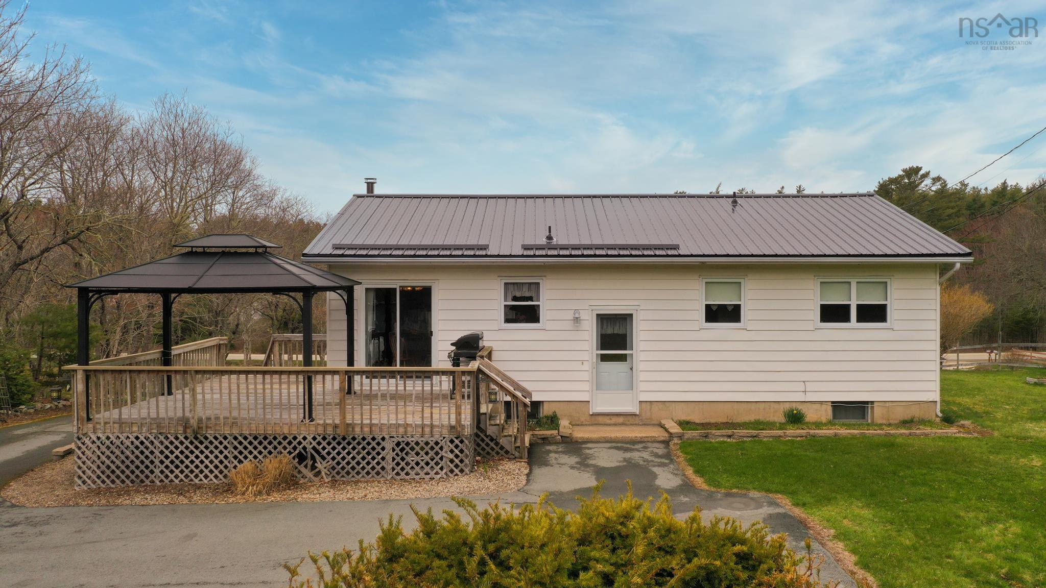 $399,000.00: 4965 Highway 210, Greenfield
