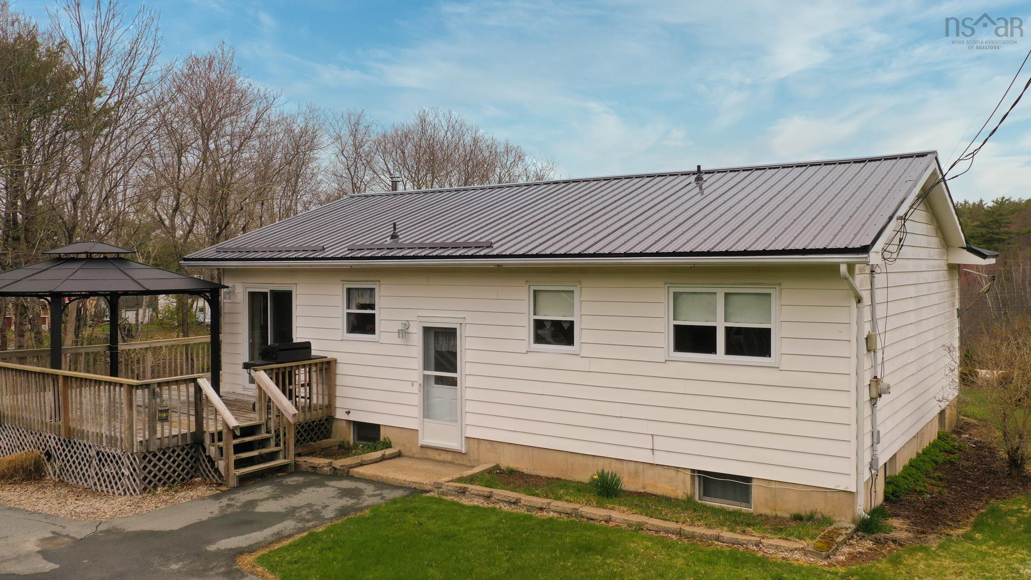 $399,000.00: 4965 Highway 210, Greenfield