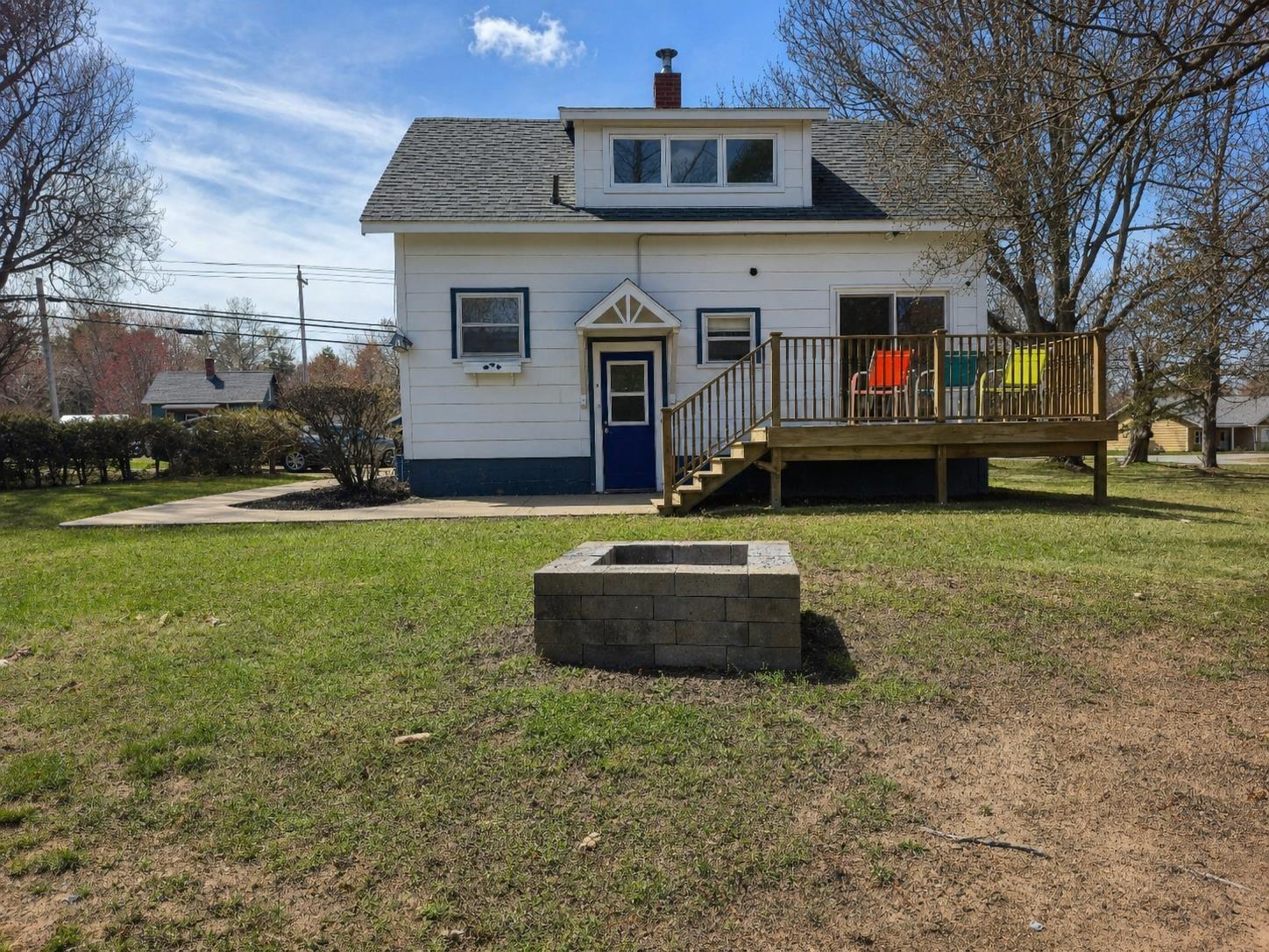 $385,000.00: 1790 Highway 359, Centreville