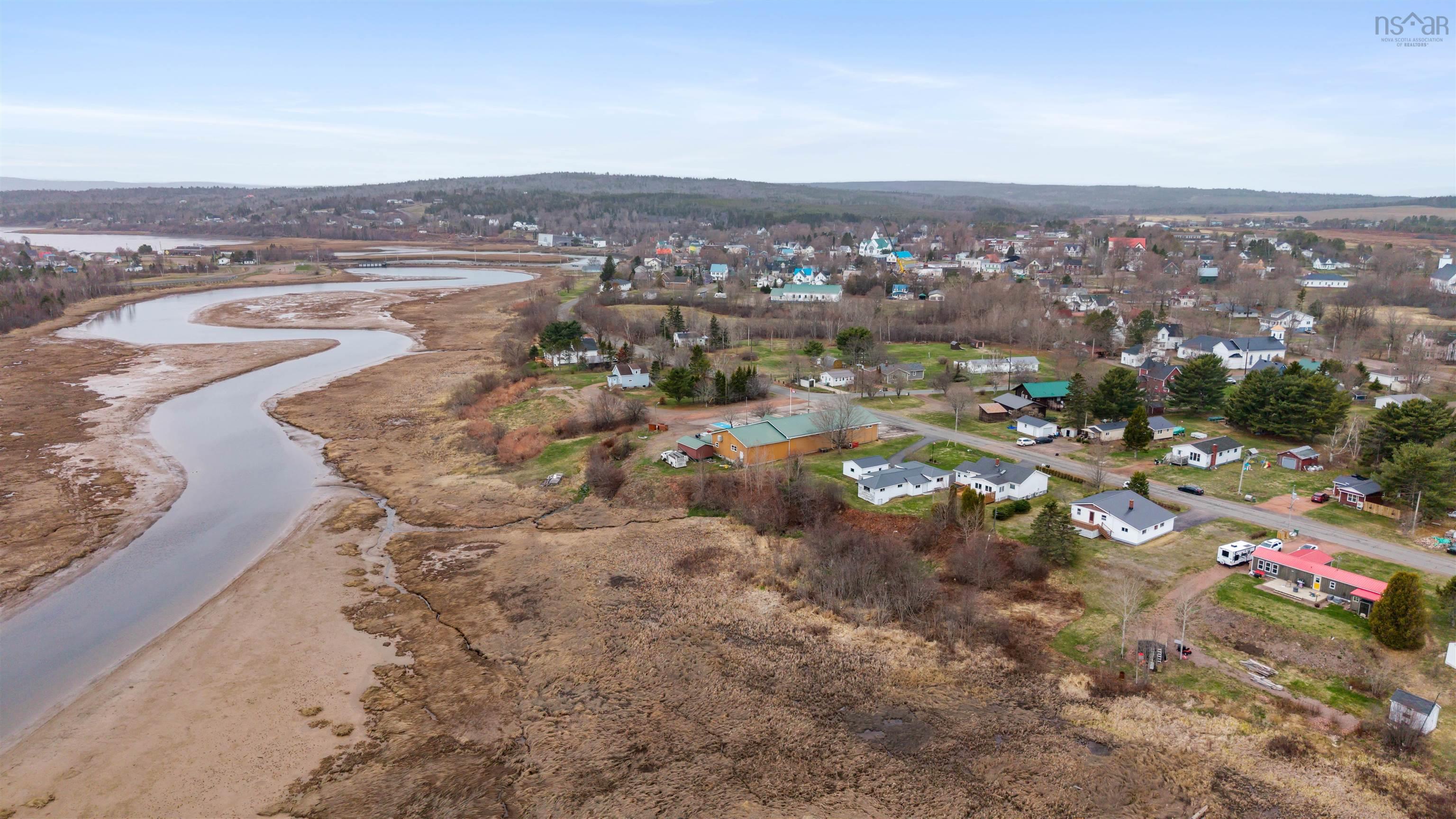$259,900.00: 284 Willow Street, Parrsboro
