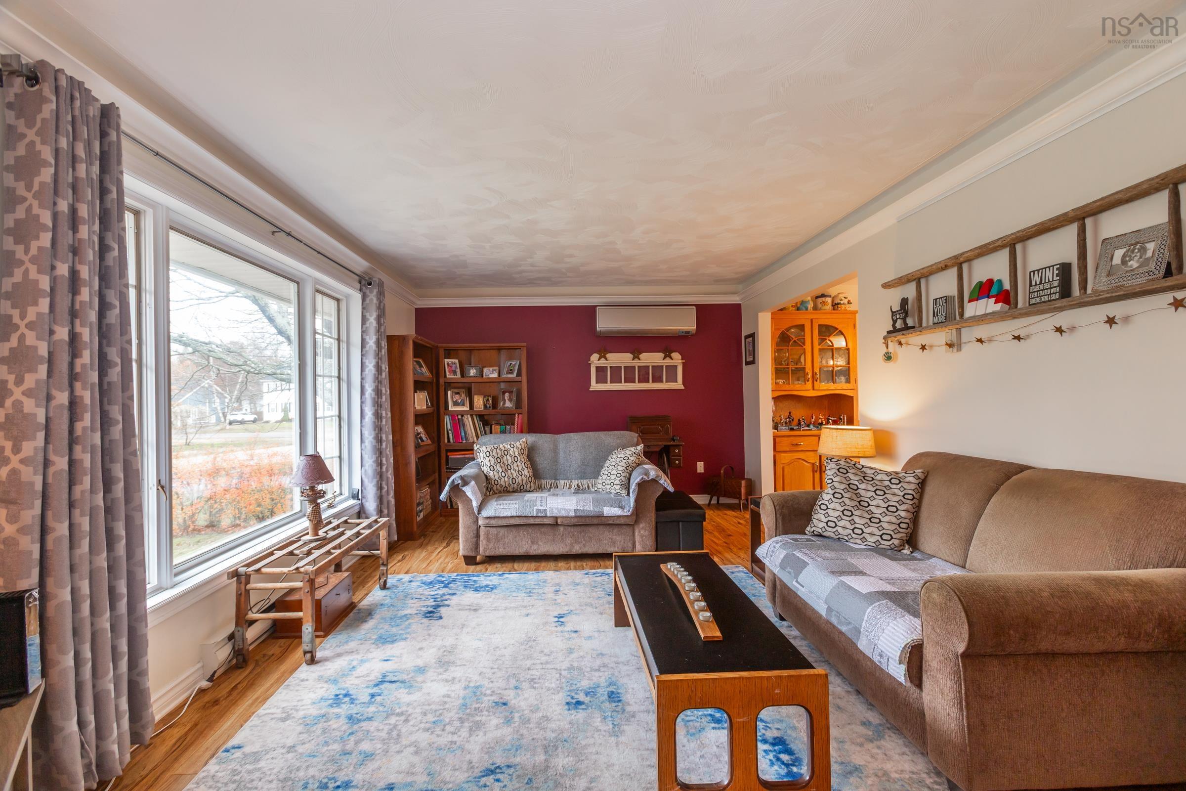 $440,000.00: 14 Oakland Drive, Middleton