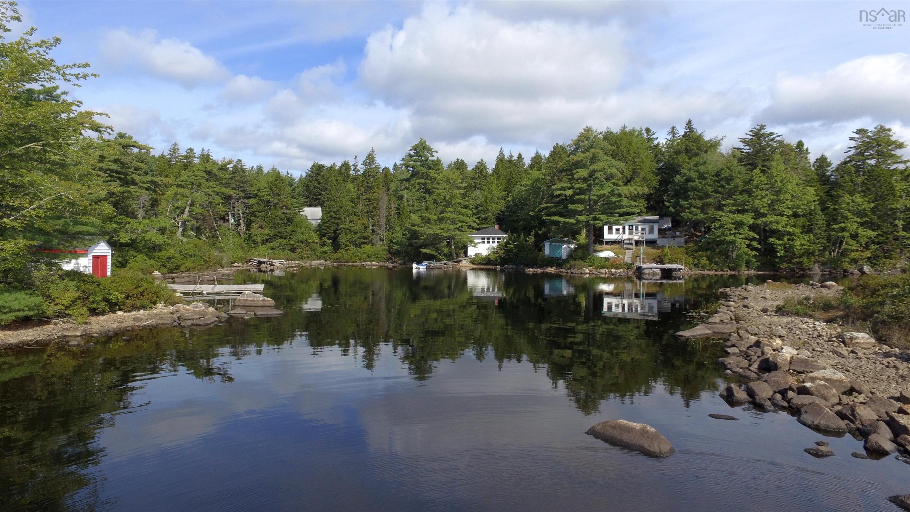 $160,000.00: 749 Dauphinees Mill Lake Road, Hubbards