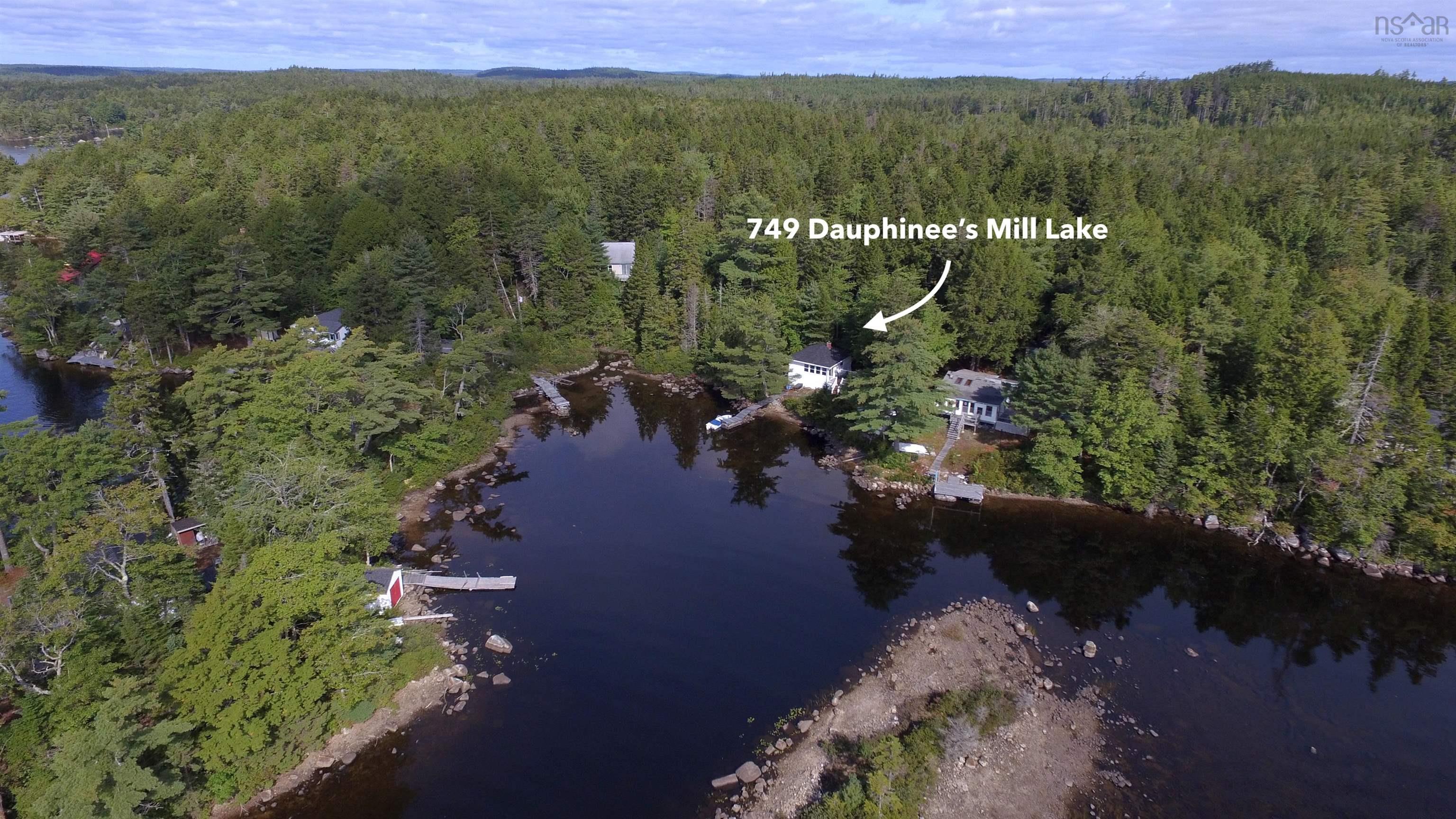 $160,000.00: 749 Dauphinees Mill Lake Road, Hubbards