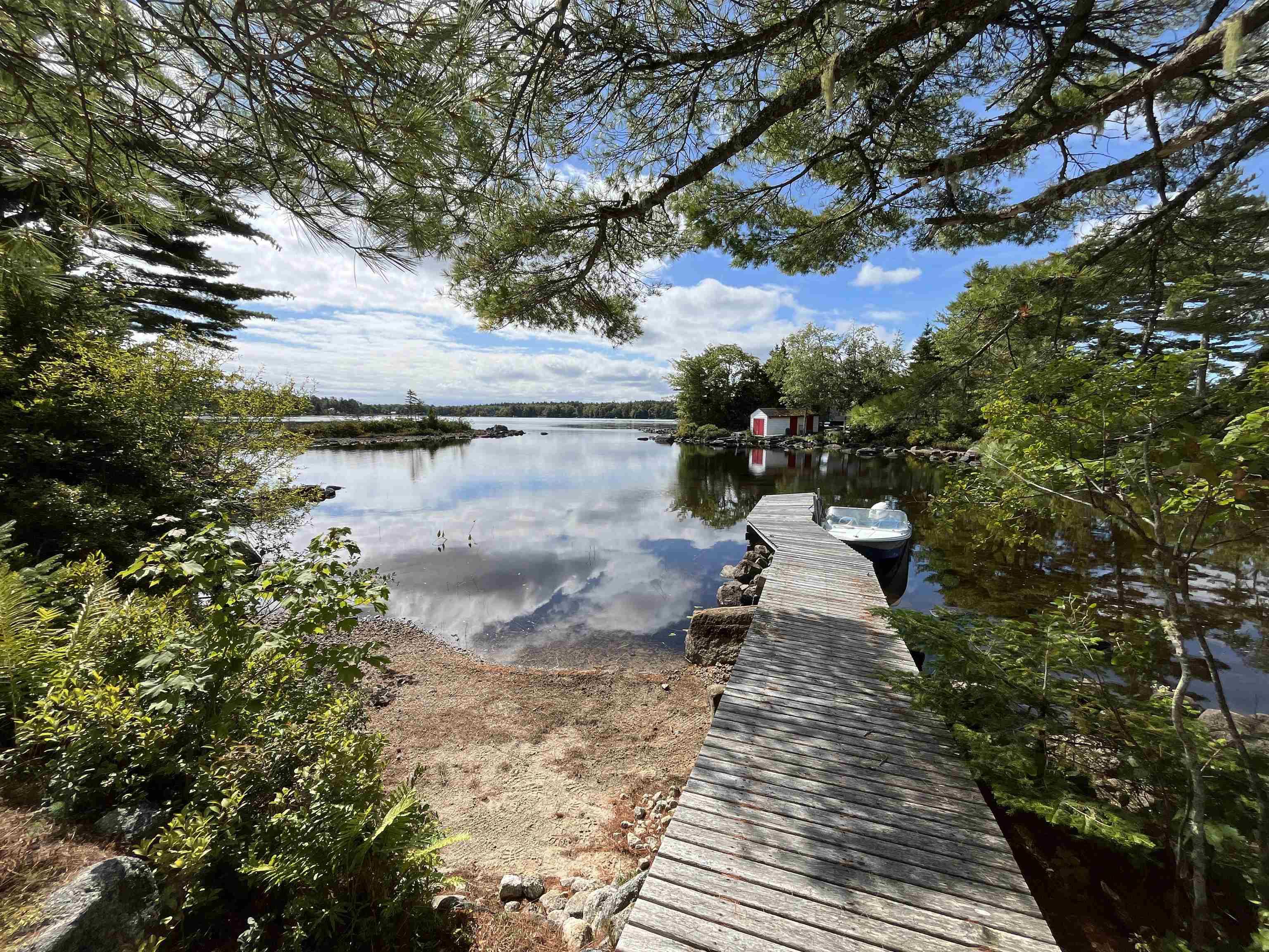 $160,000.00: 749 Dauphinees Mill Lake Road, Hubbards