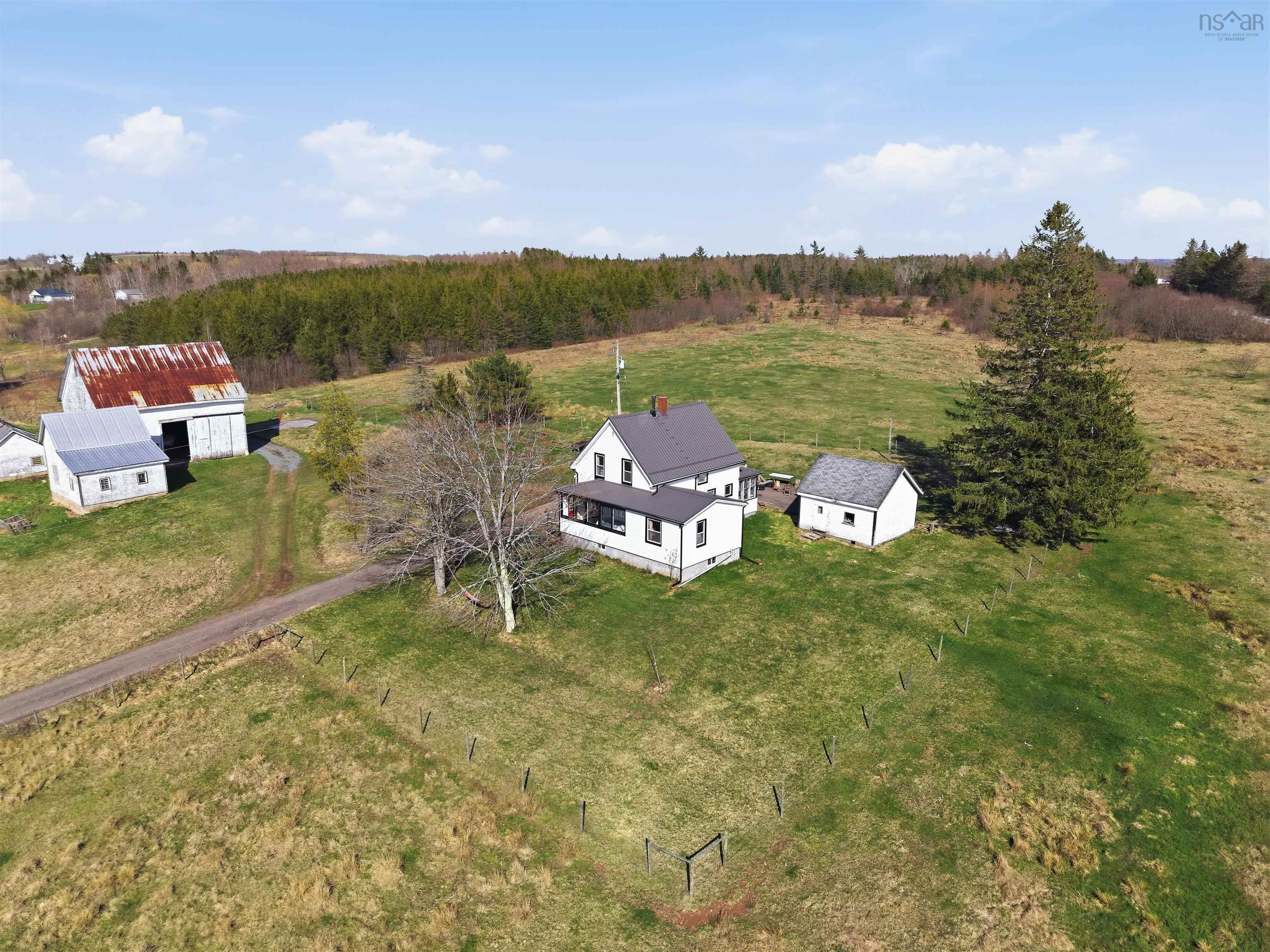 $499,000.00: 21077 Highway 2, Shubenacadie