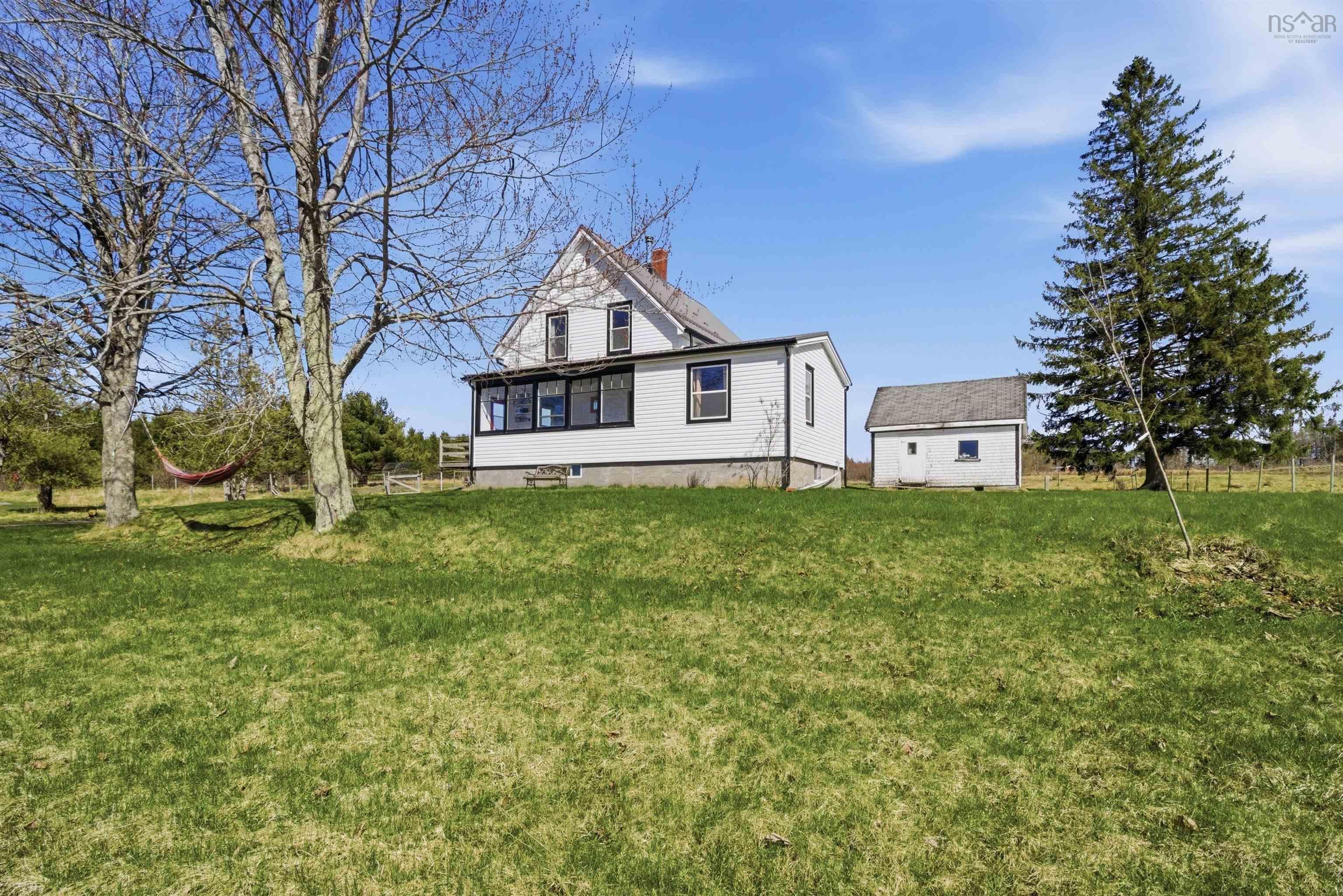 $499,000.00: 21077 Highway 2, Shubenacadie