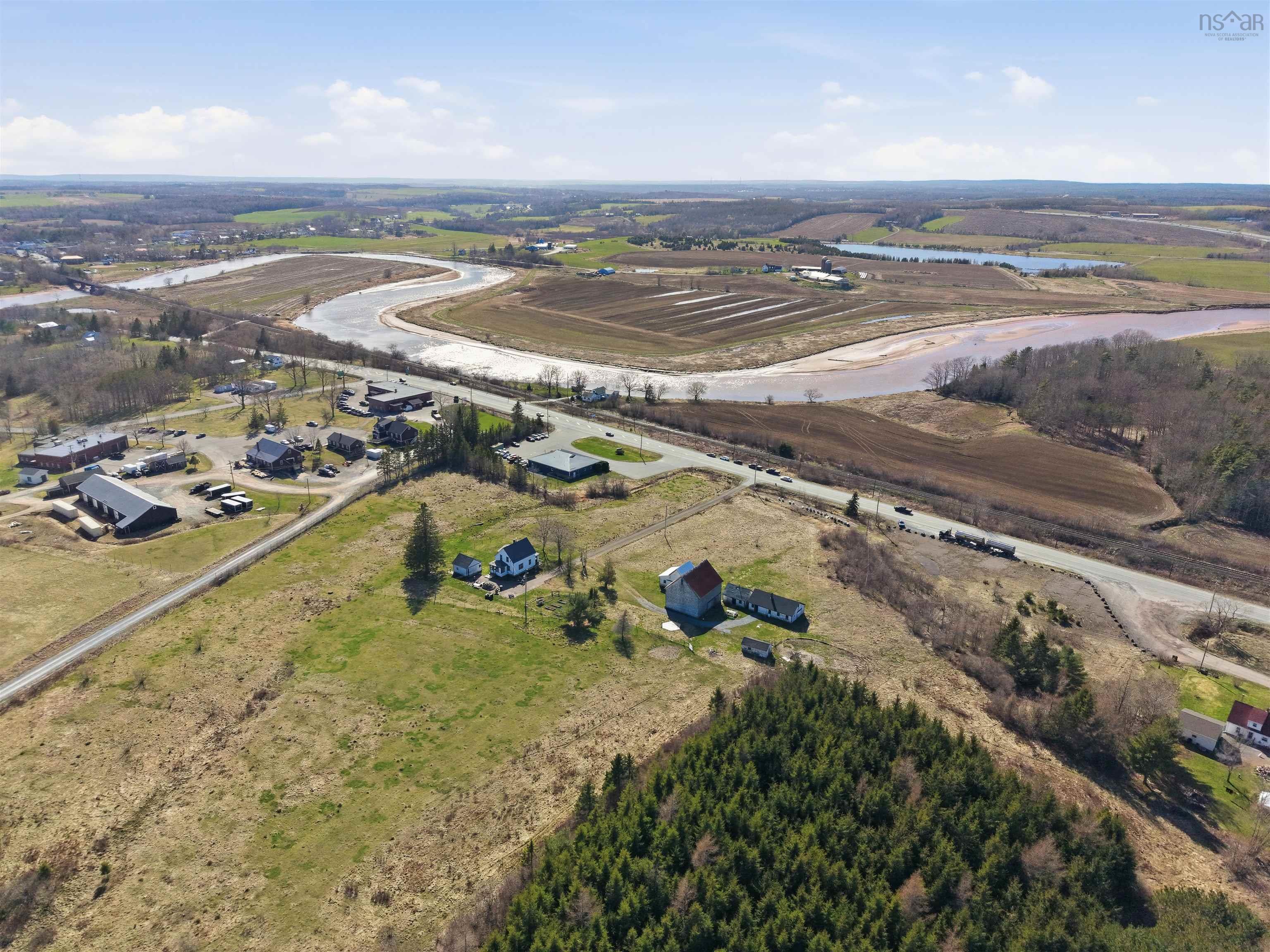 $499,000.00: 21077 Highway 2, Shubenacadie