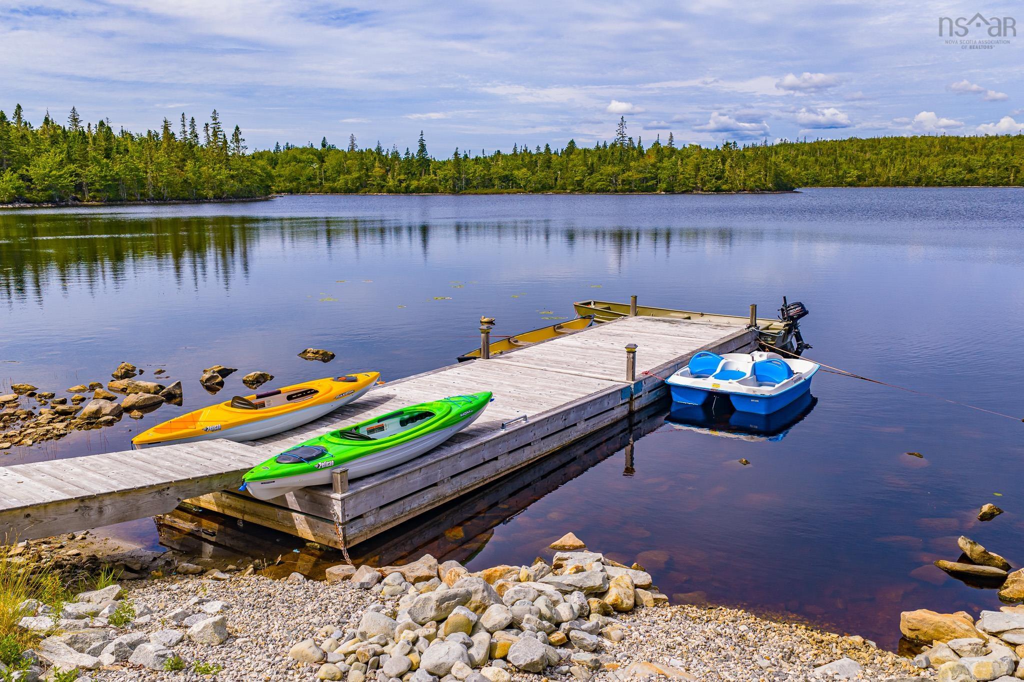 $649,999.00: 1749 McLeans Lake Road, Port L